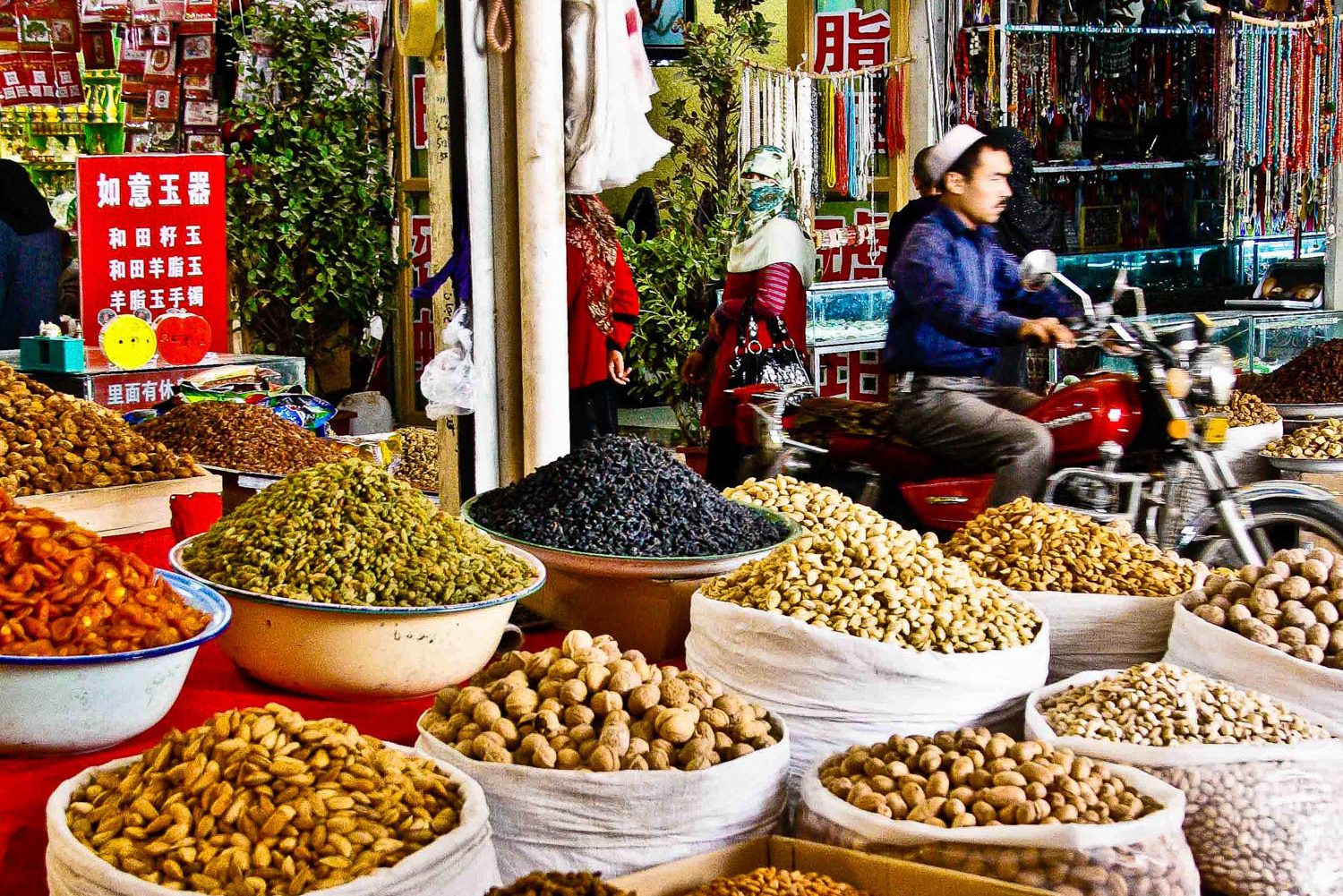 Markt op de Zijde Route in China