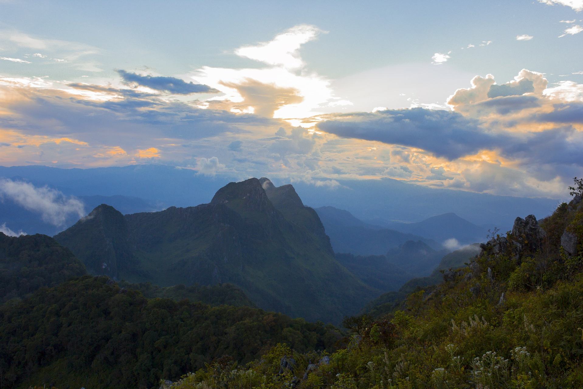 Berglandschap van Chiang Dao in de regio Chiang Mai in Thailand