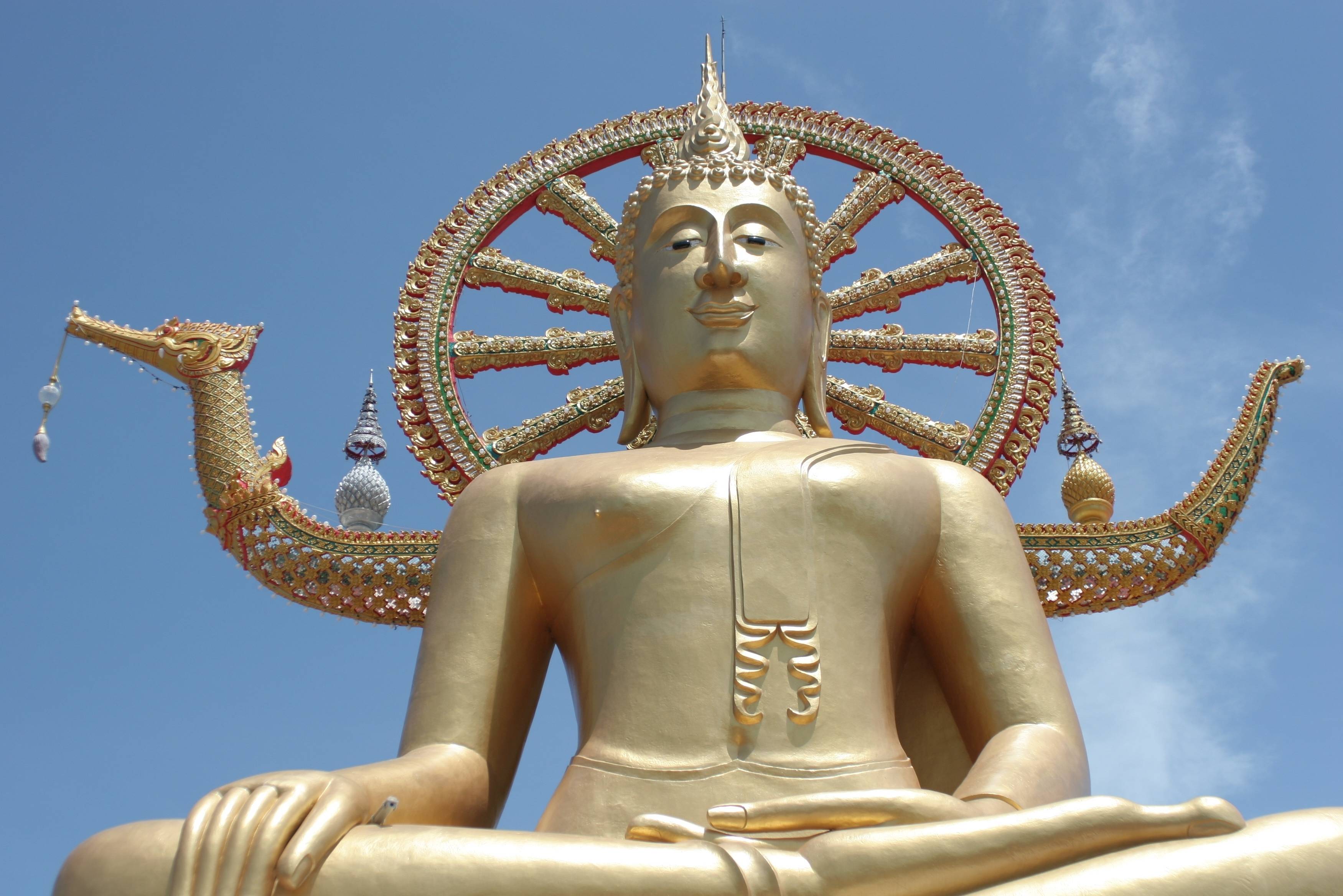Big Buddha in de Wat Phra Yai op Koh Samui in Thailand