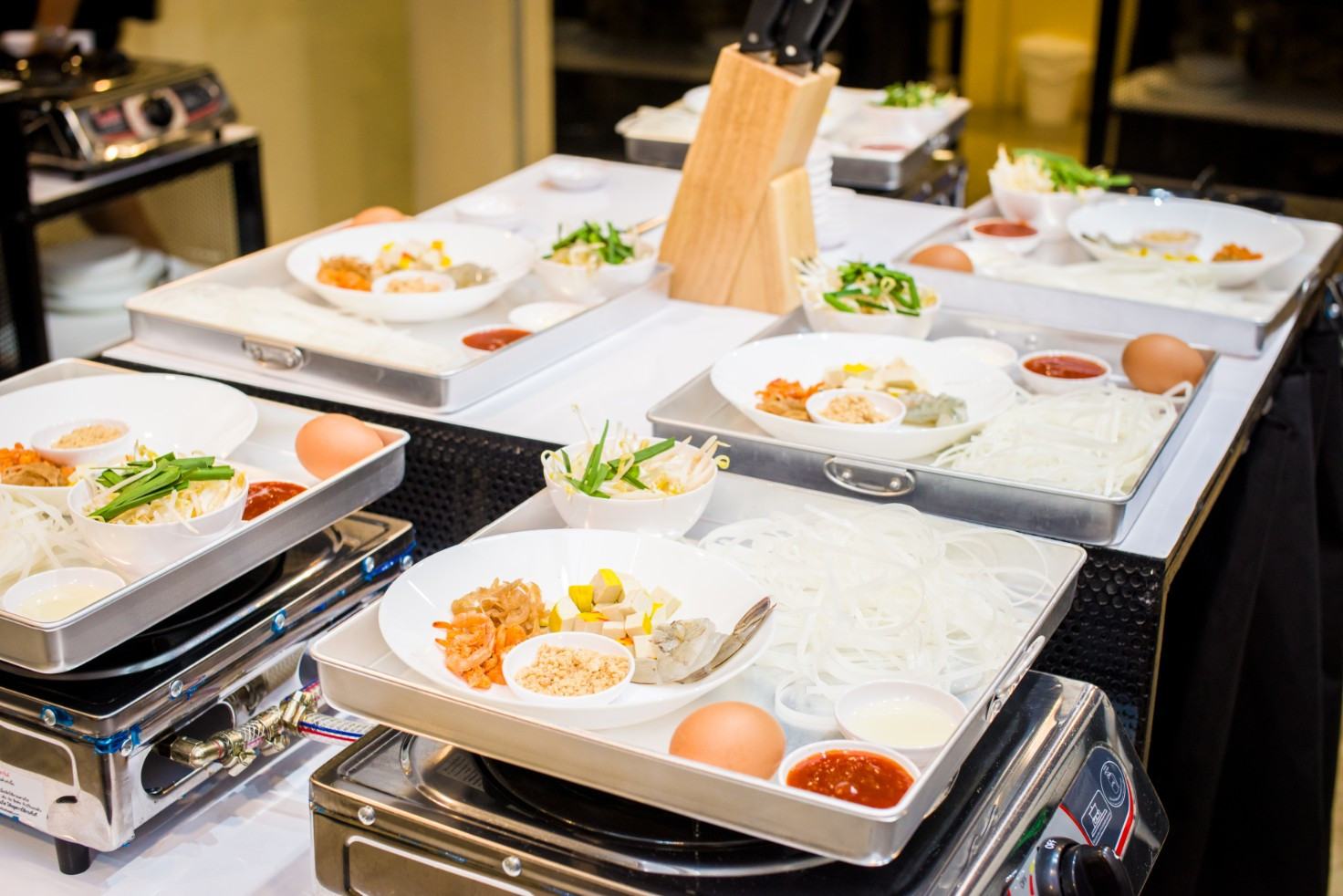 Ingredienten staan klaar voor de Thaise kookcursus in Bangkok, Thailand