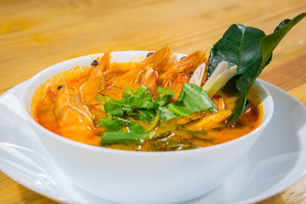 Zelfgemaakt gerecht tijdens de Thaise kookcursus in Bangkok, Thailand