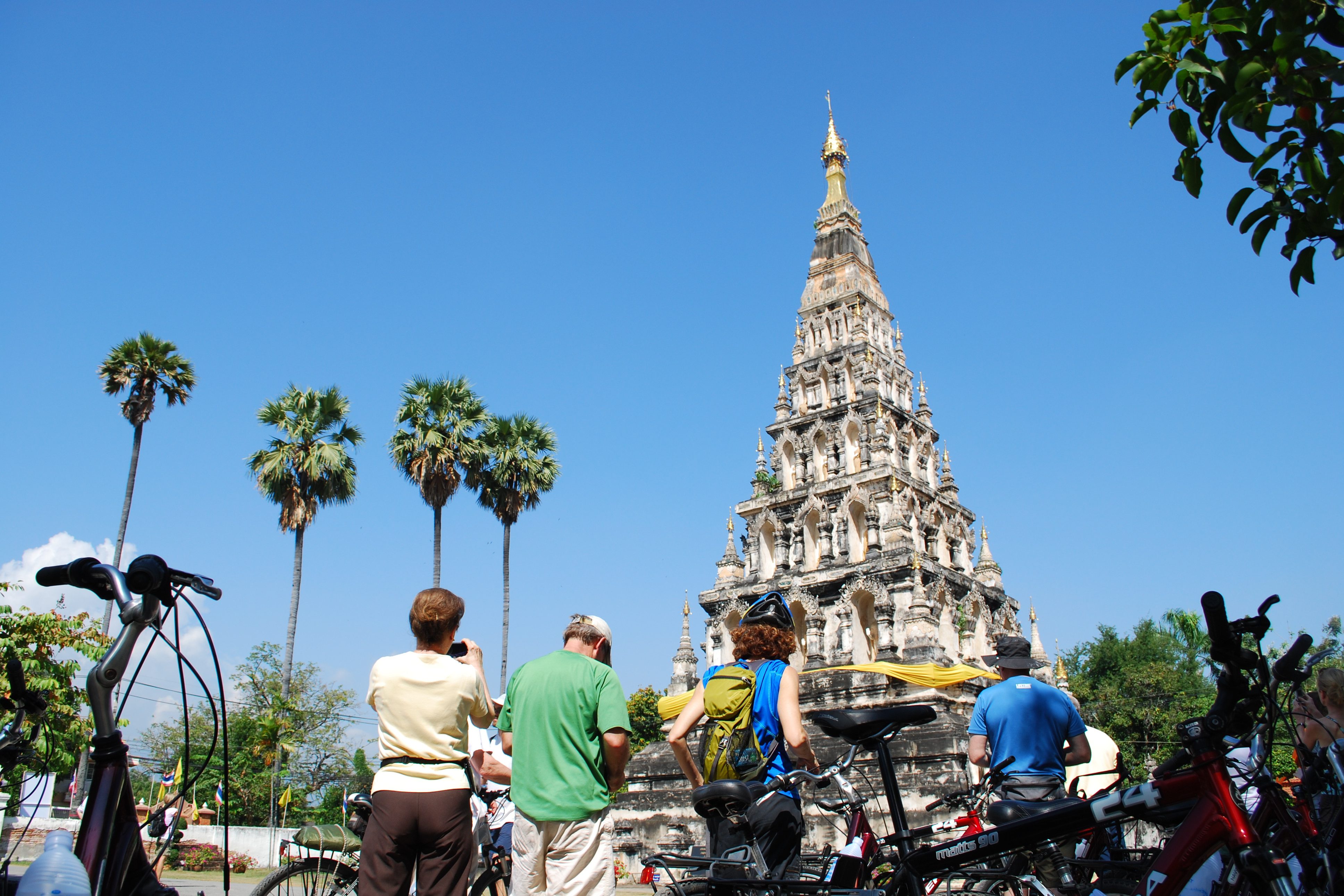 Fotostop tijdens de fietstour in Chiang Mai, Thailand