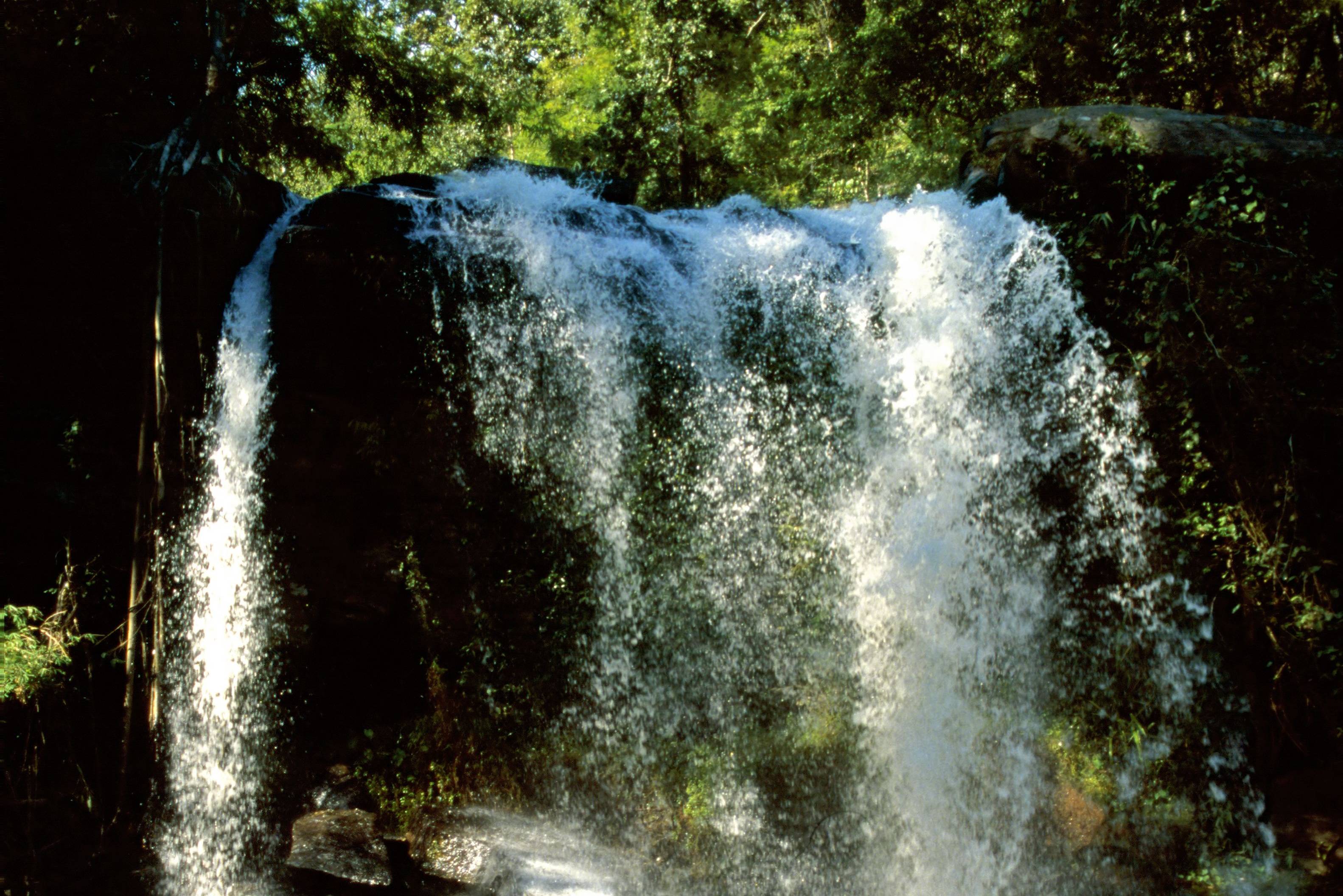 Waterval in de buurt van Chiang Mai, Thailand