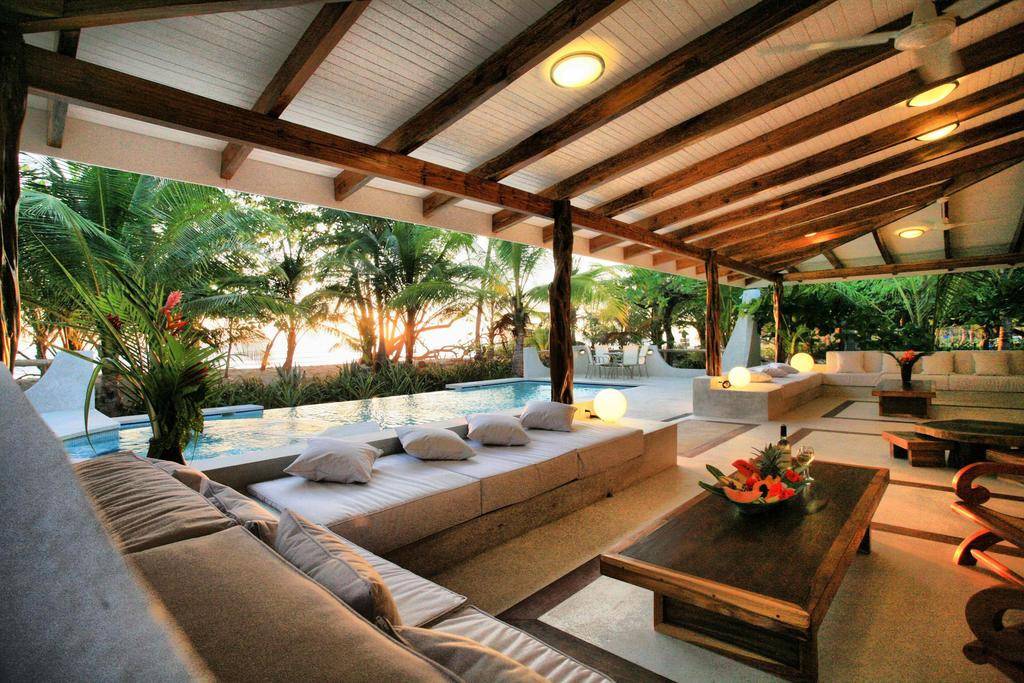 Tropico Latino  Santa Teresa in Costa Rica