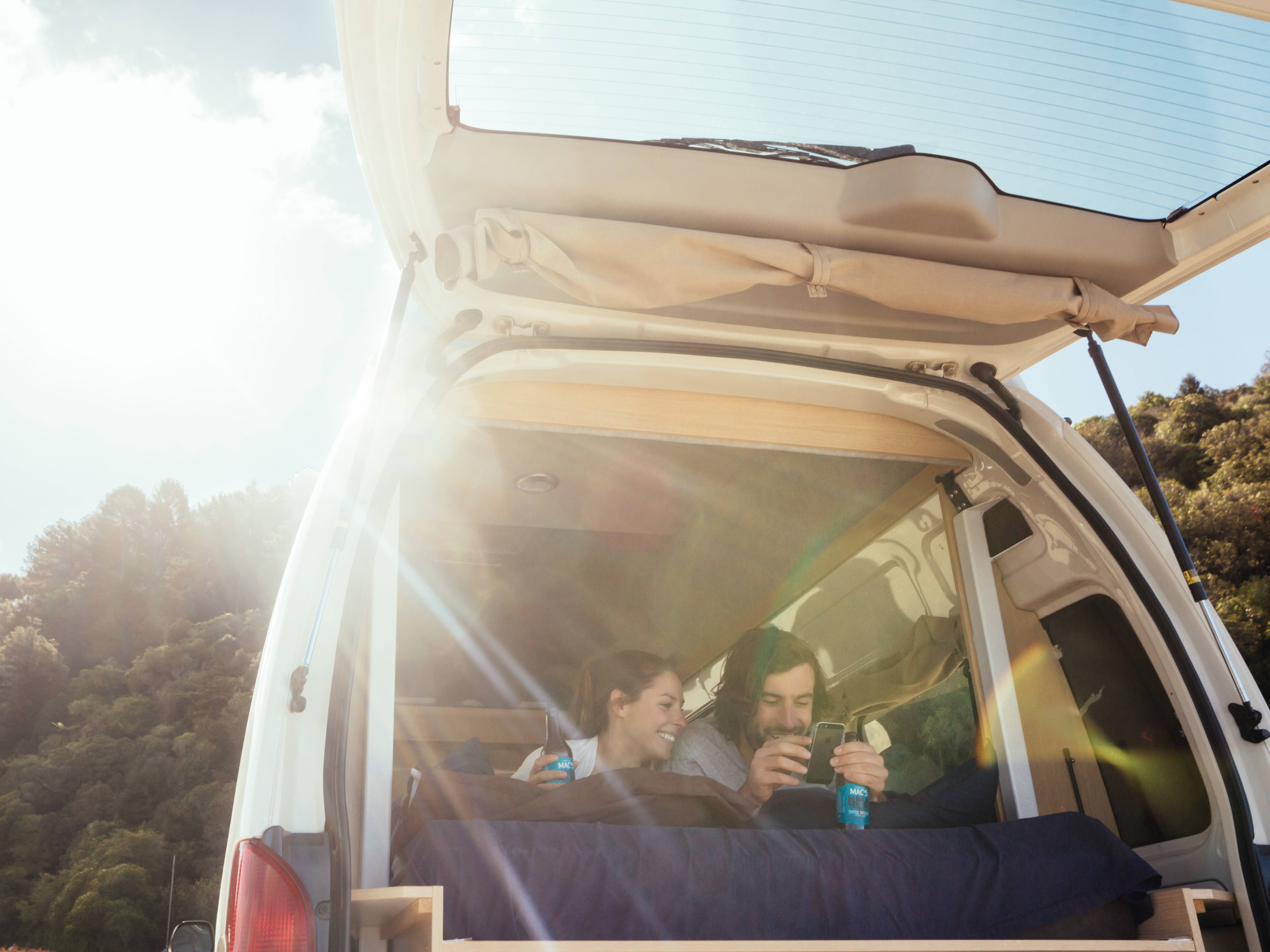 Relaxen in de Hitop camper van Britz in Nieuw-Zeeland