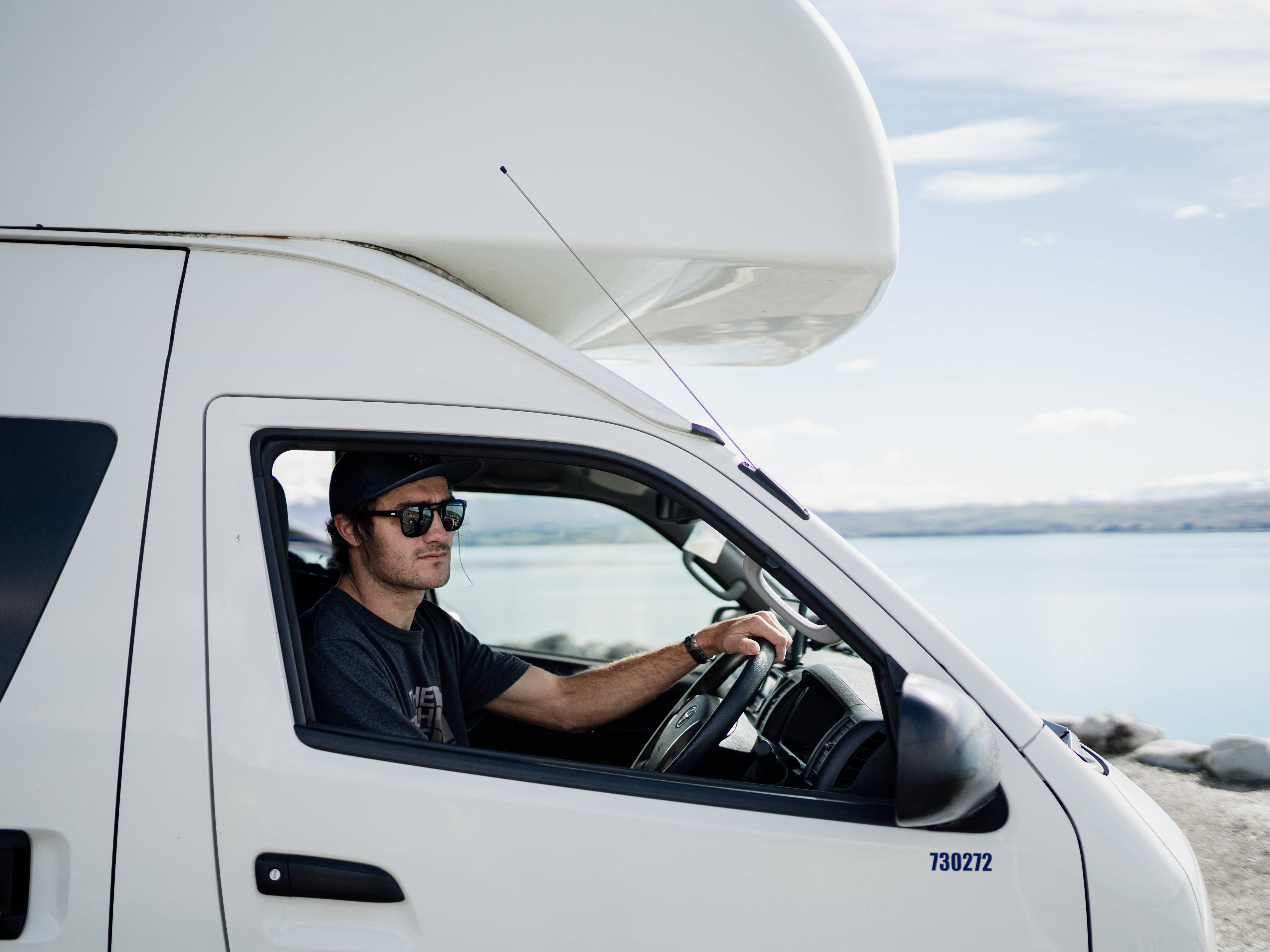 Bestuurderscabine van de Hitop camper van Britz in Nieuw-Zeeland