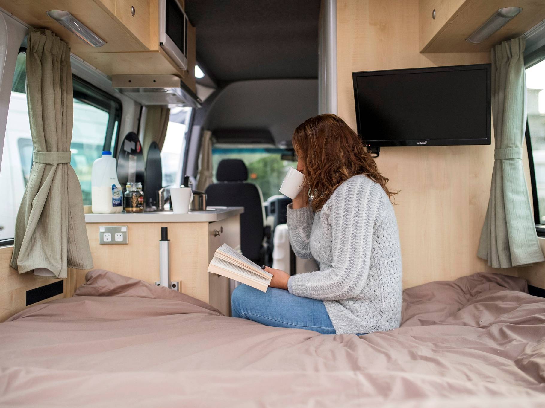 Relaxen in de Apollo Euro Tourer camper in Nieuw-Zeeland