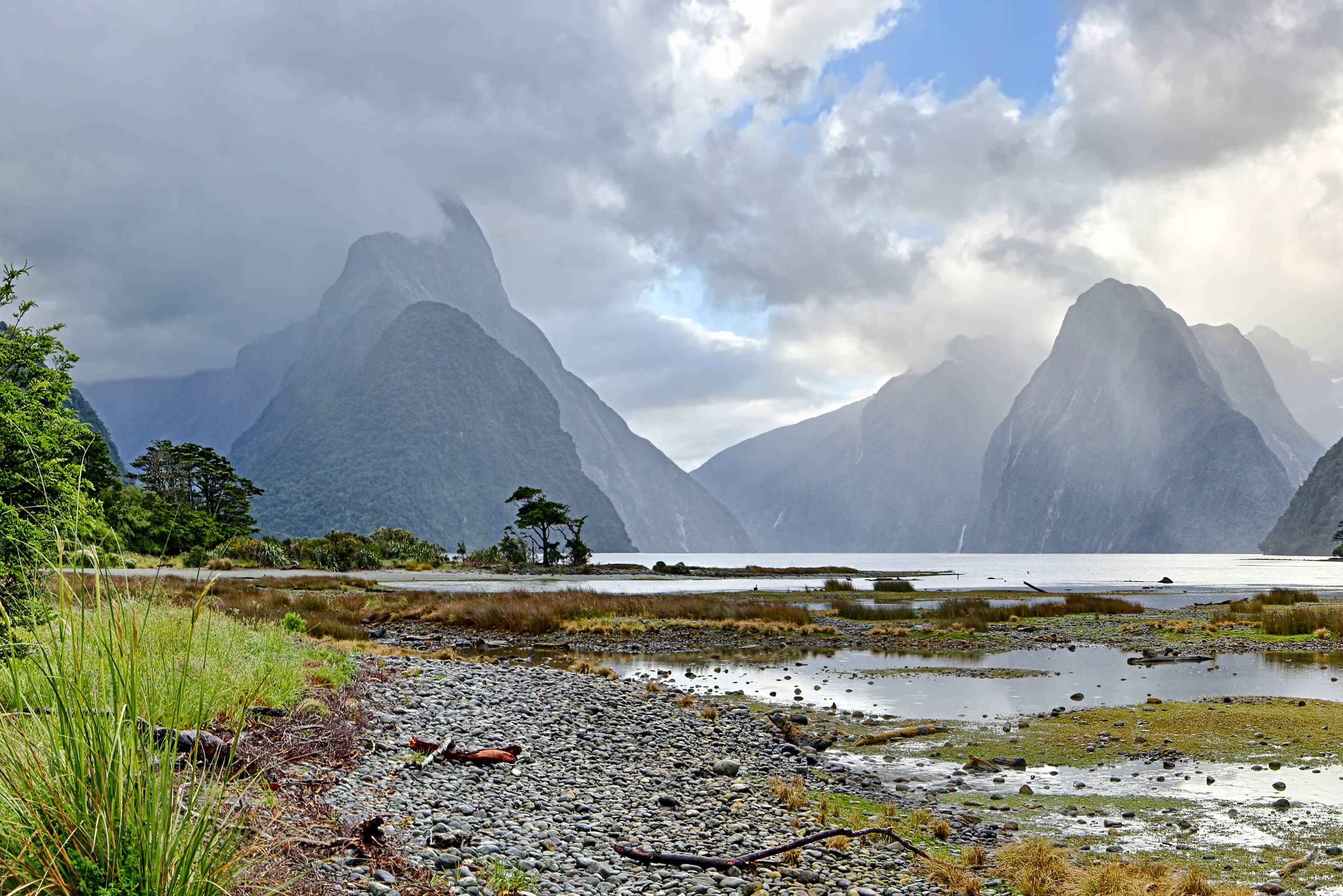 Milford Sound op het Zuidereiland van Nieuw-Zeeland