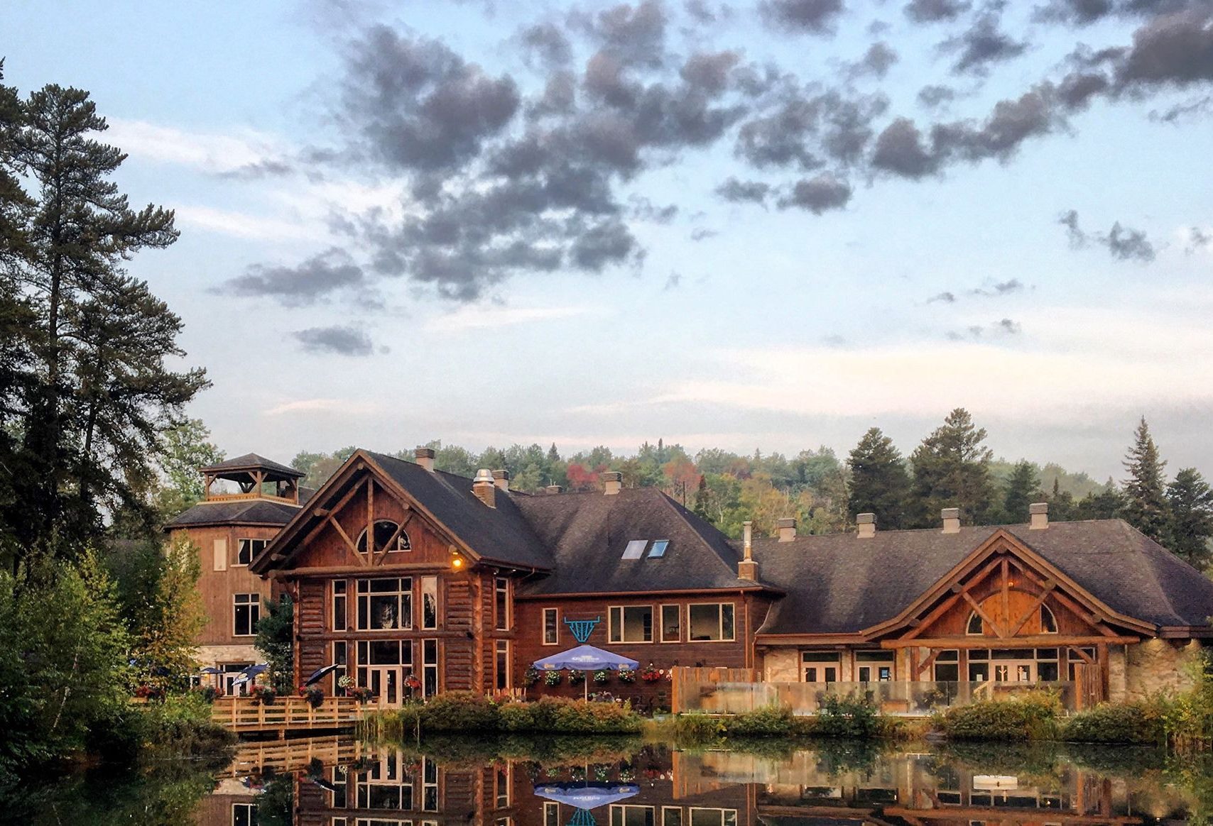 canada-quebec-saint-alexis-des-monts-auberge-du-lac-taureau