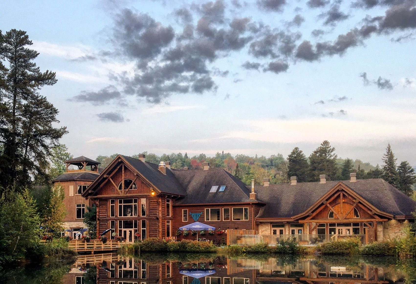 canada-quebec-saint-alexis-des-monts-auberge-du-lac-taureau