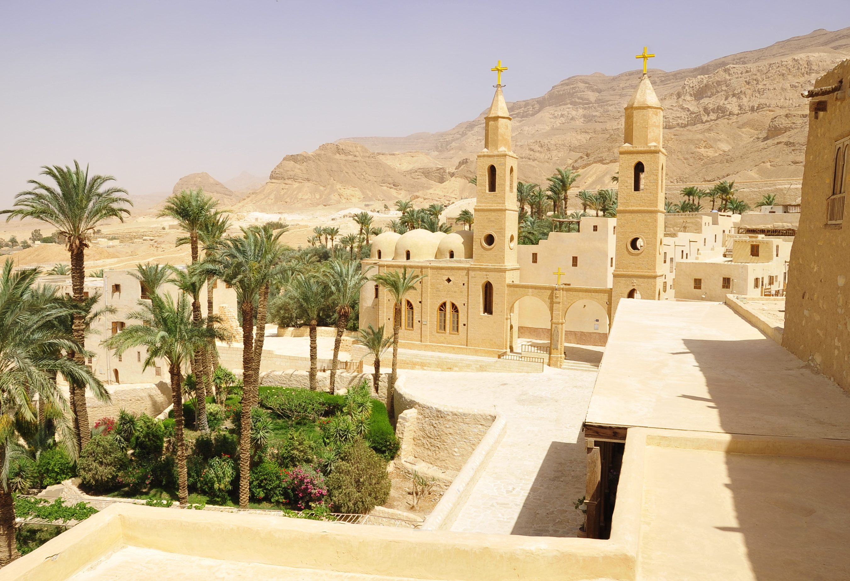 egypte-oostelijke-woestijn-saint-anthony-monastery-oudste-koptisch-klooster-ter-wereld-overzicht