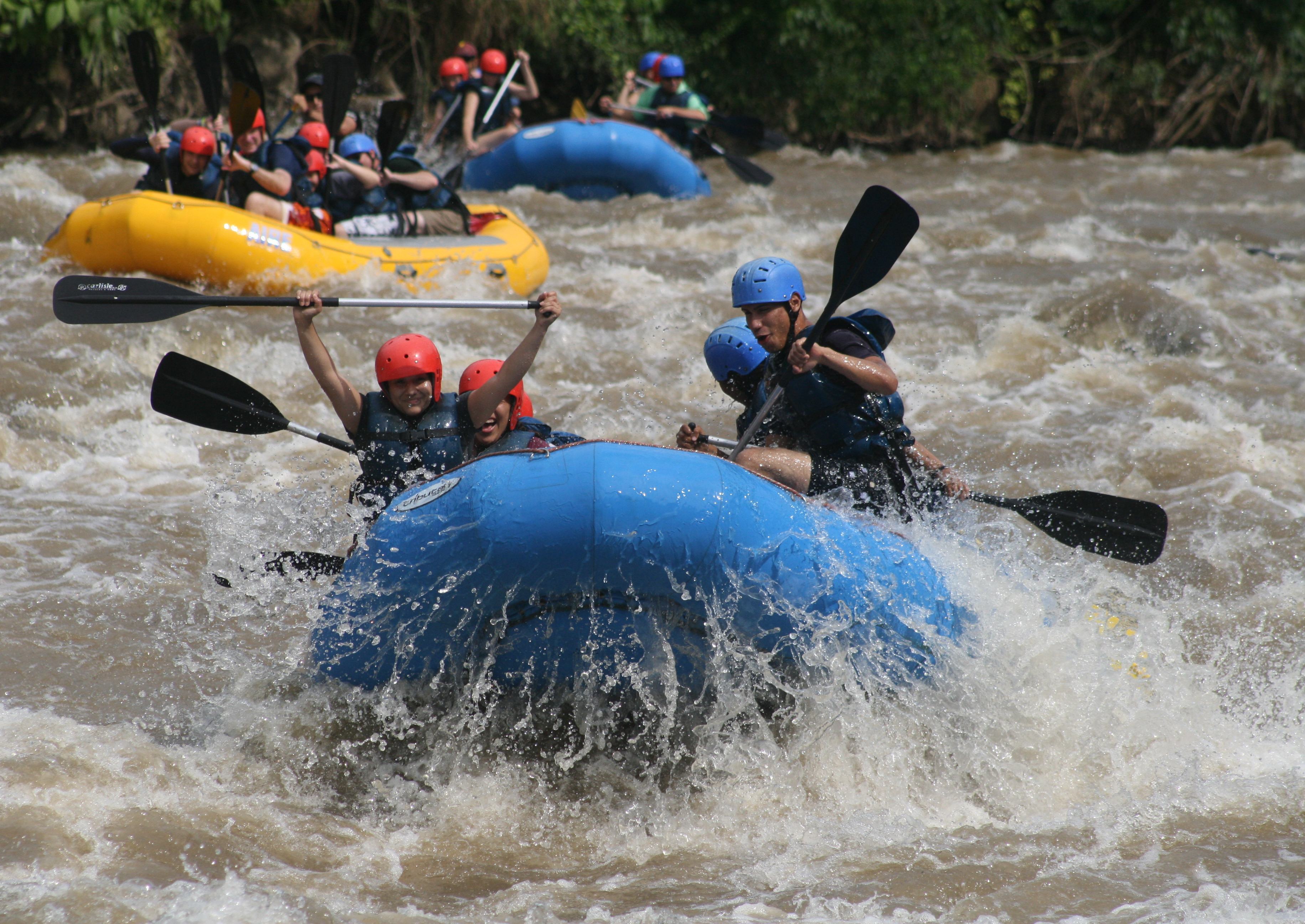 Raften op de Sarapiqui rivier in Costa Rica