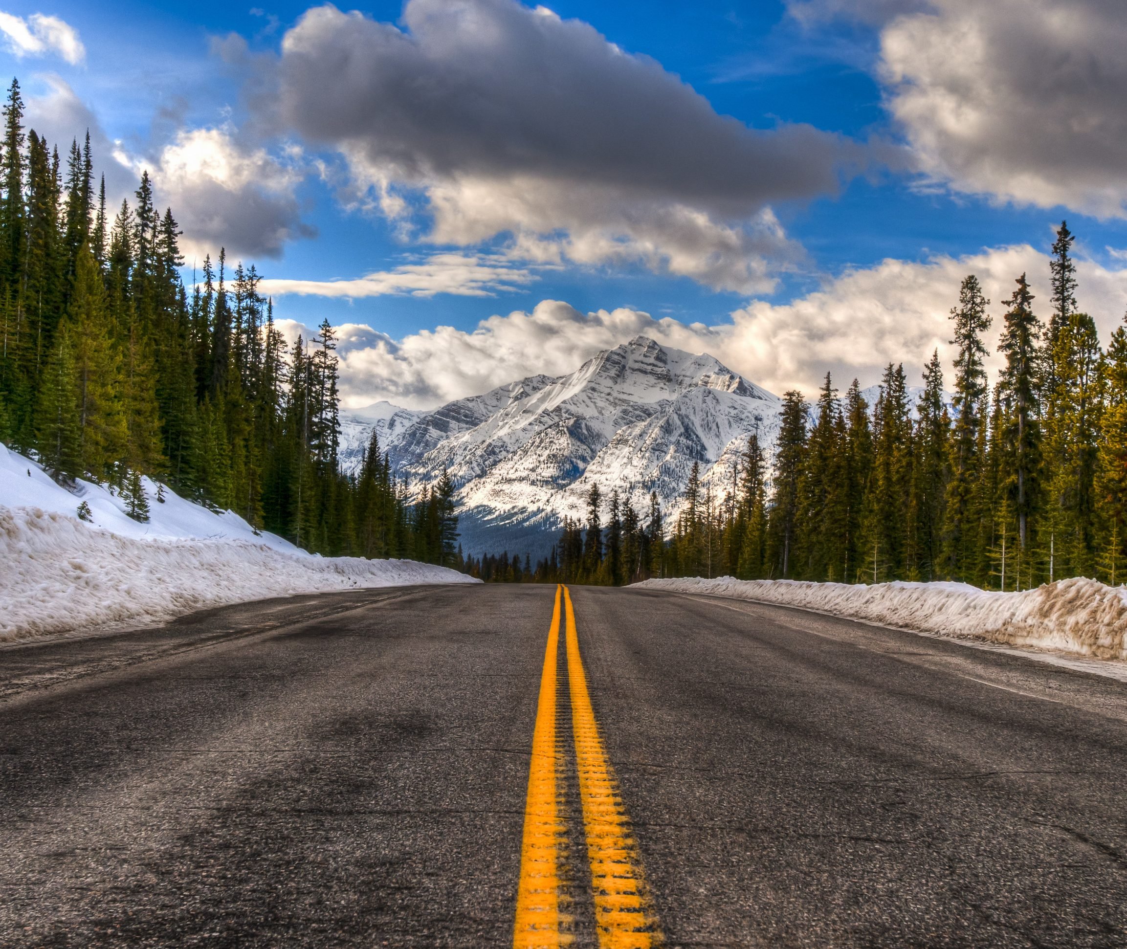 Een van de mooiste autowegen in Canada, de Icefield Parkway