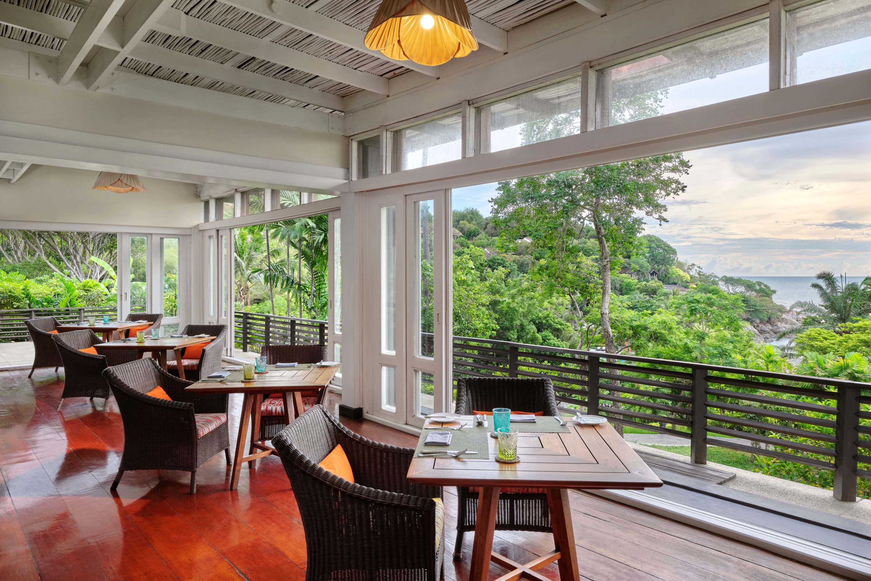 restaurant garrya tongsai bay koh samui thailand