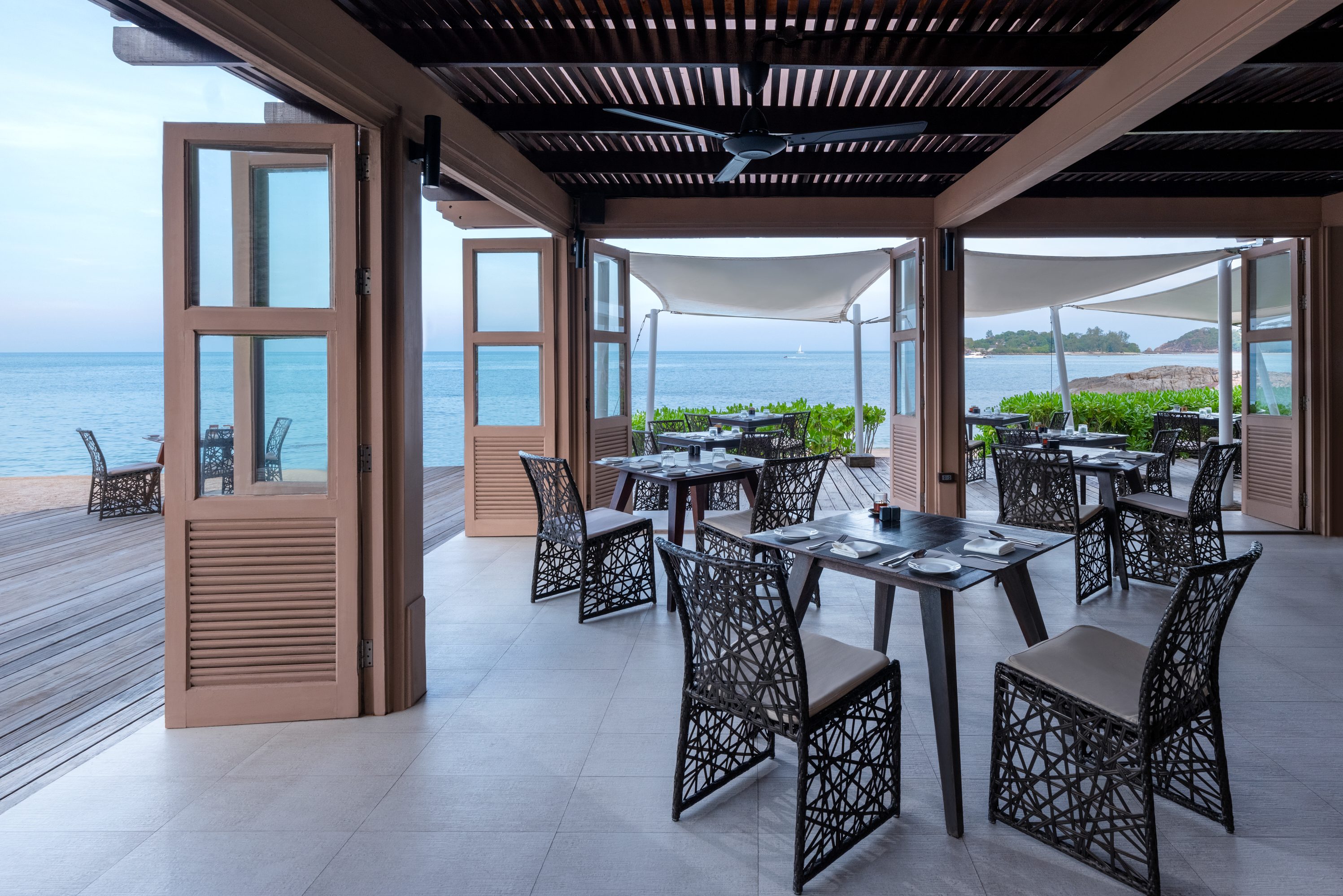 restaurant garrya tongsai bay koh samui thailand