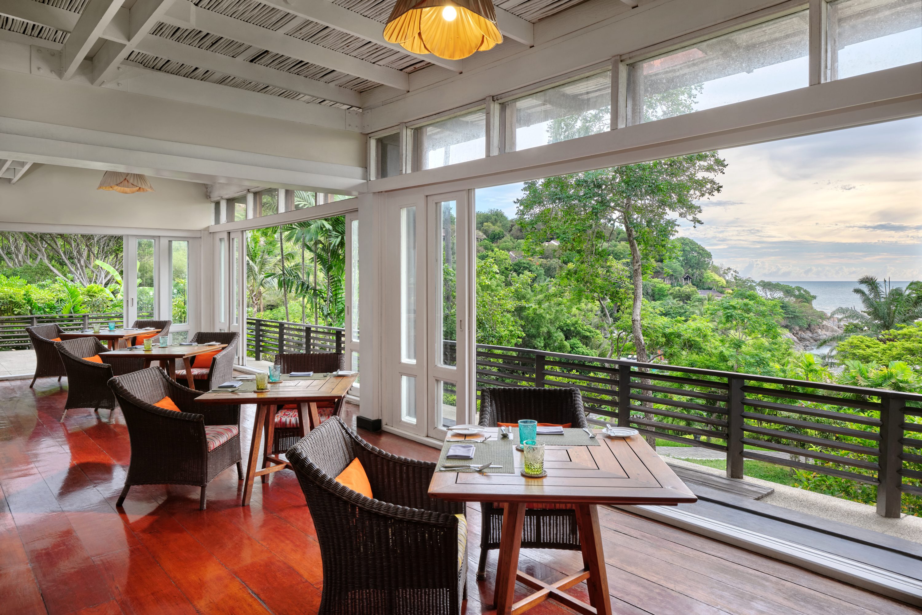 restaurant garrya tongsai bay koh samui thailand