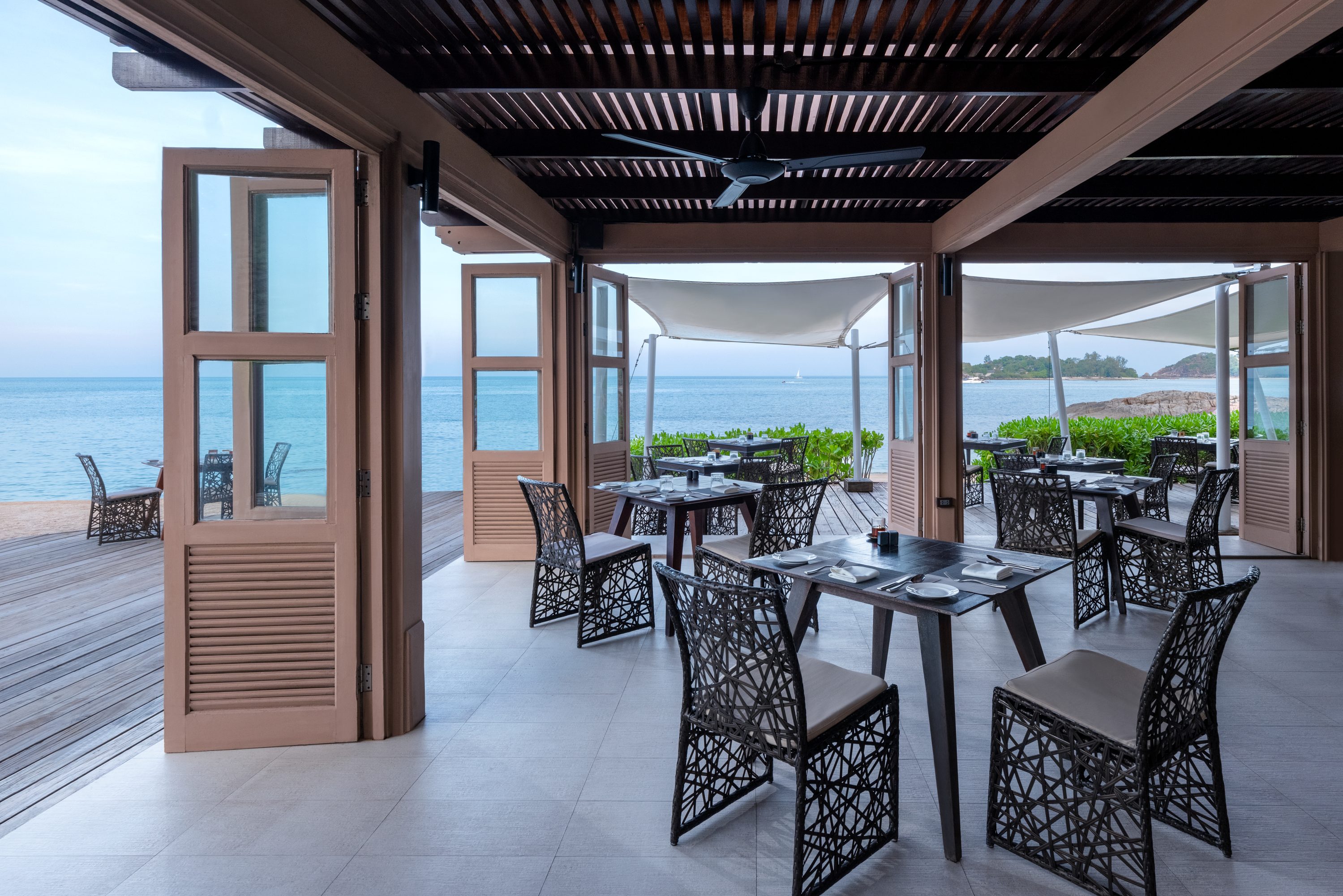 restaurant garrya tongsai bay koh samui thailand