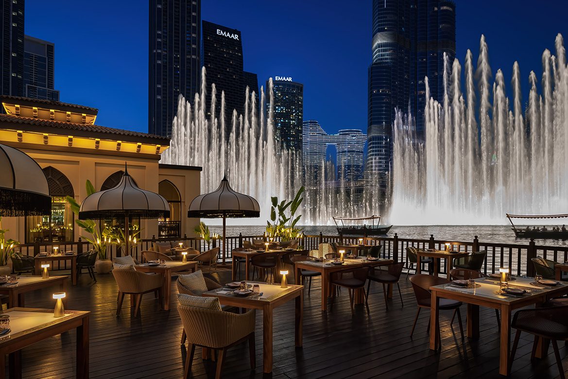 dubai the palace downtown hotel floating terrace thiptara