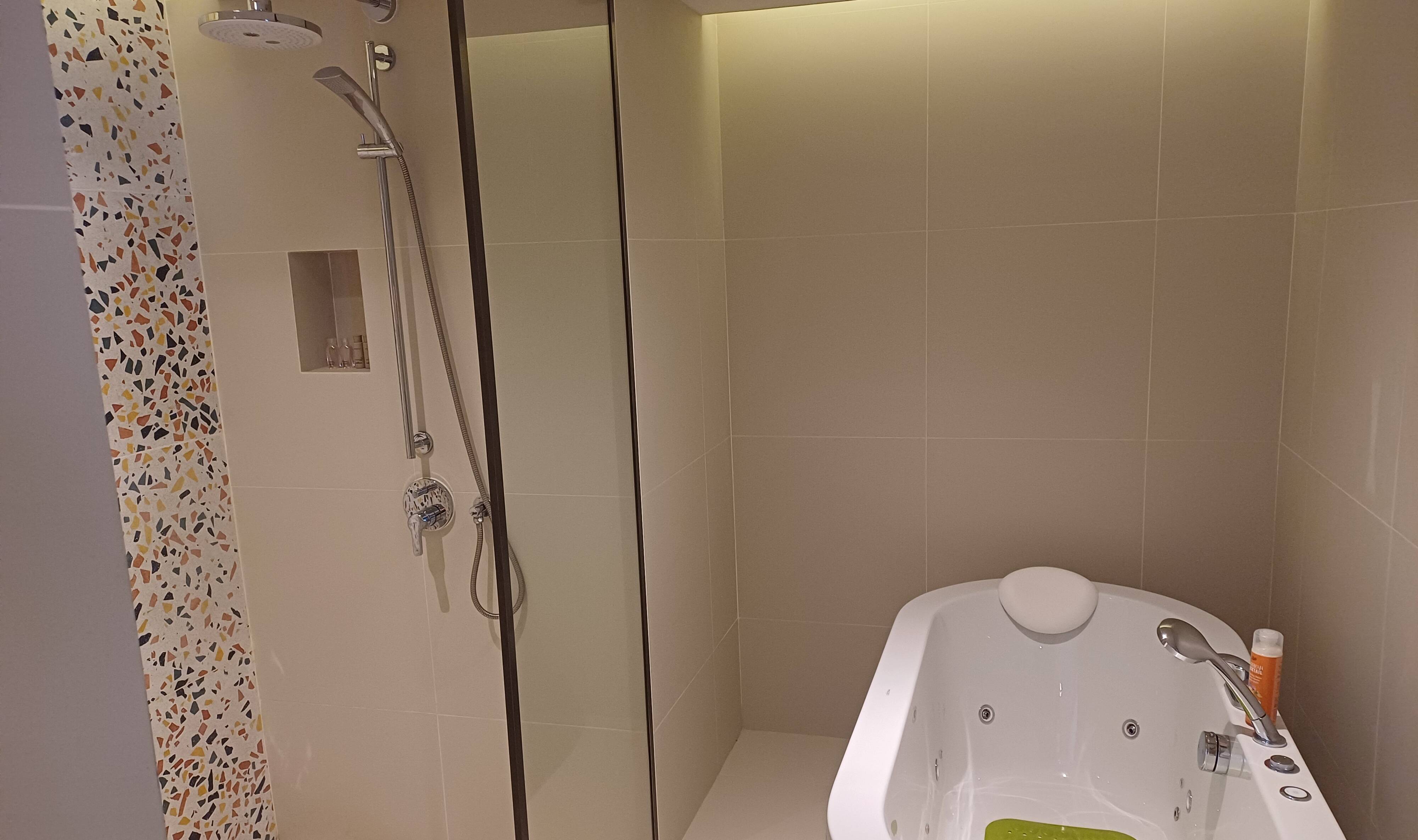 Badkamer Junior Suite