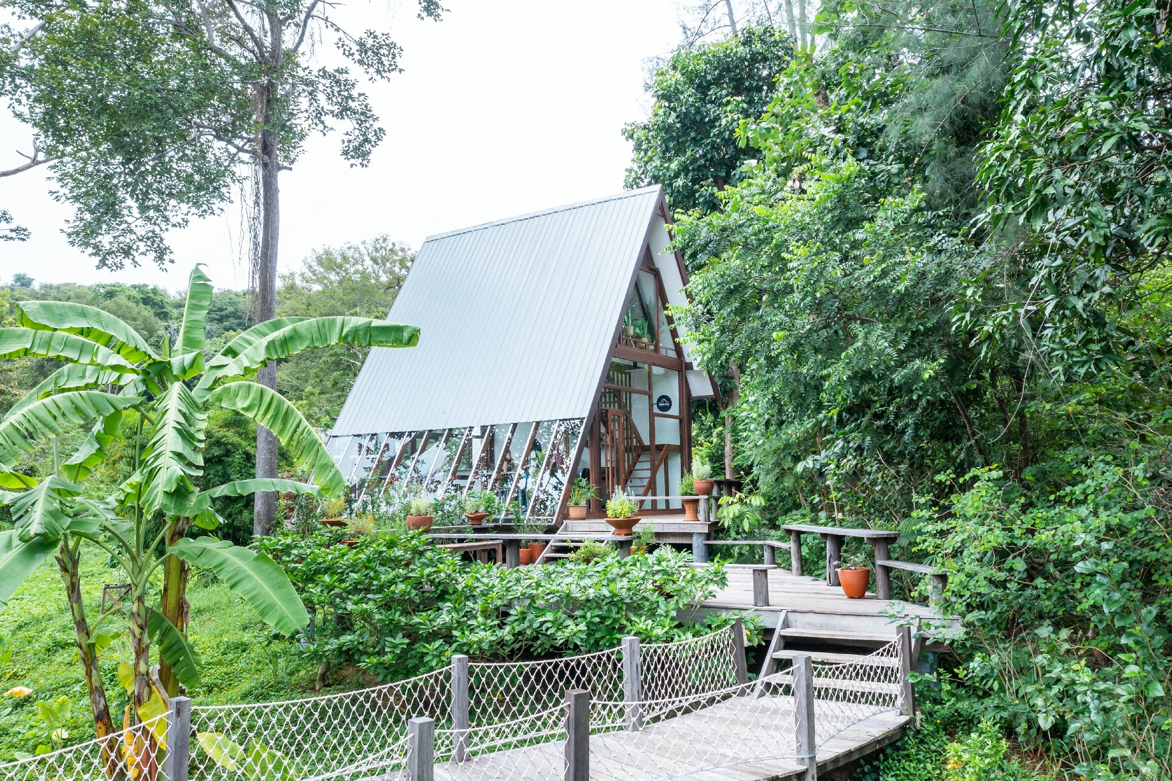 Brown Cabin Chocolate Cafe Baan Ploy Sea Koh Samet