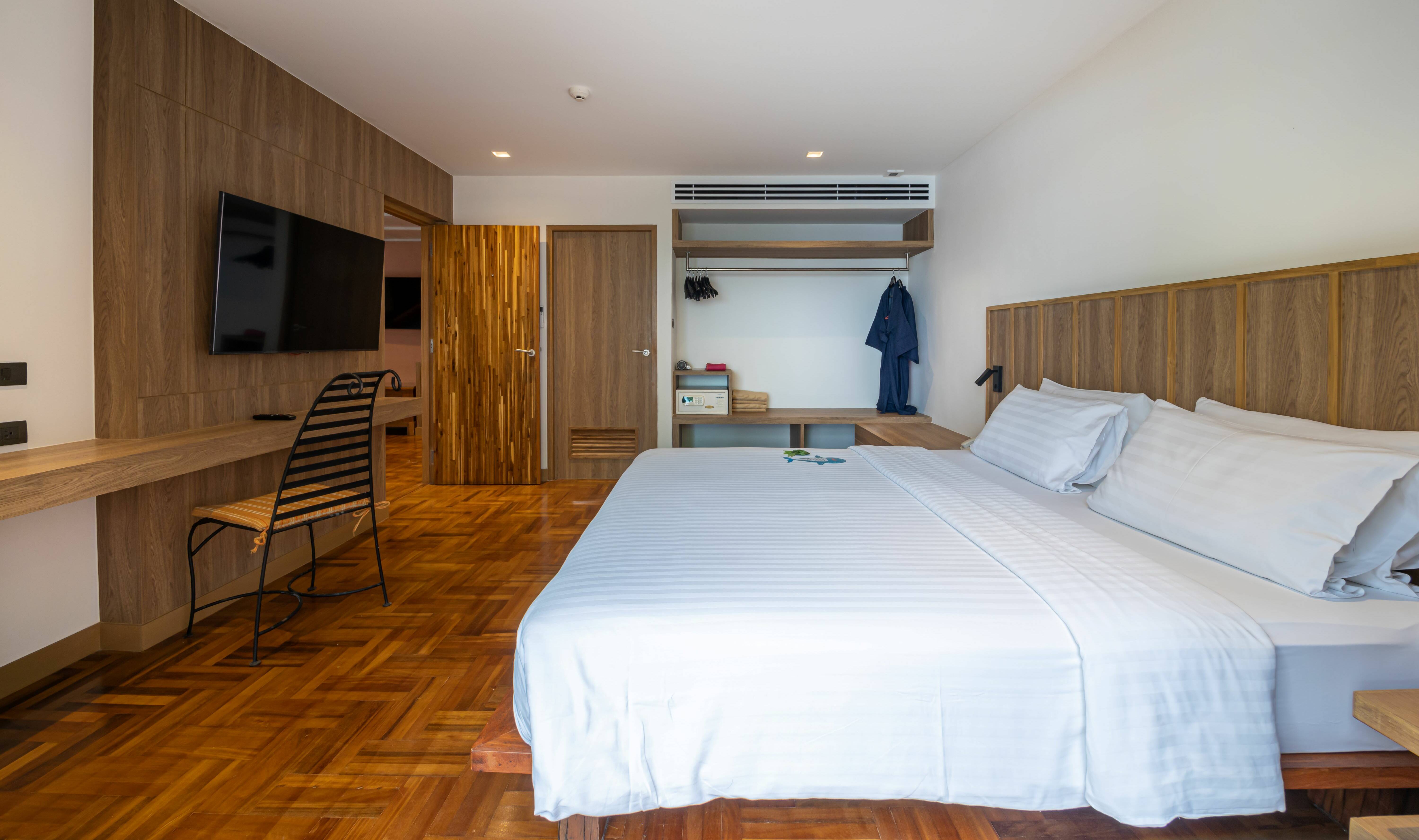 Family Suite double bed