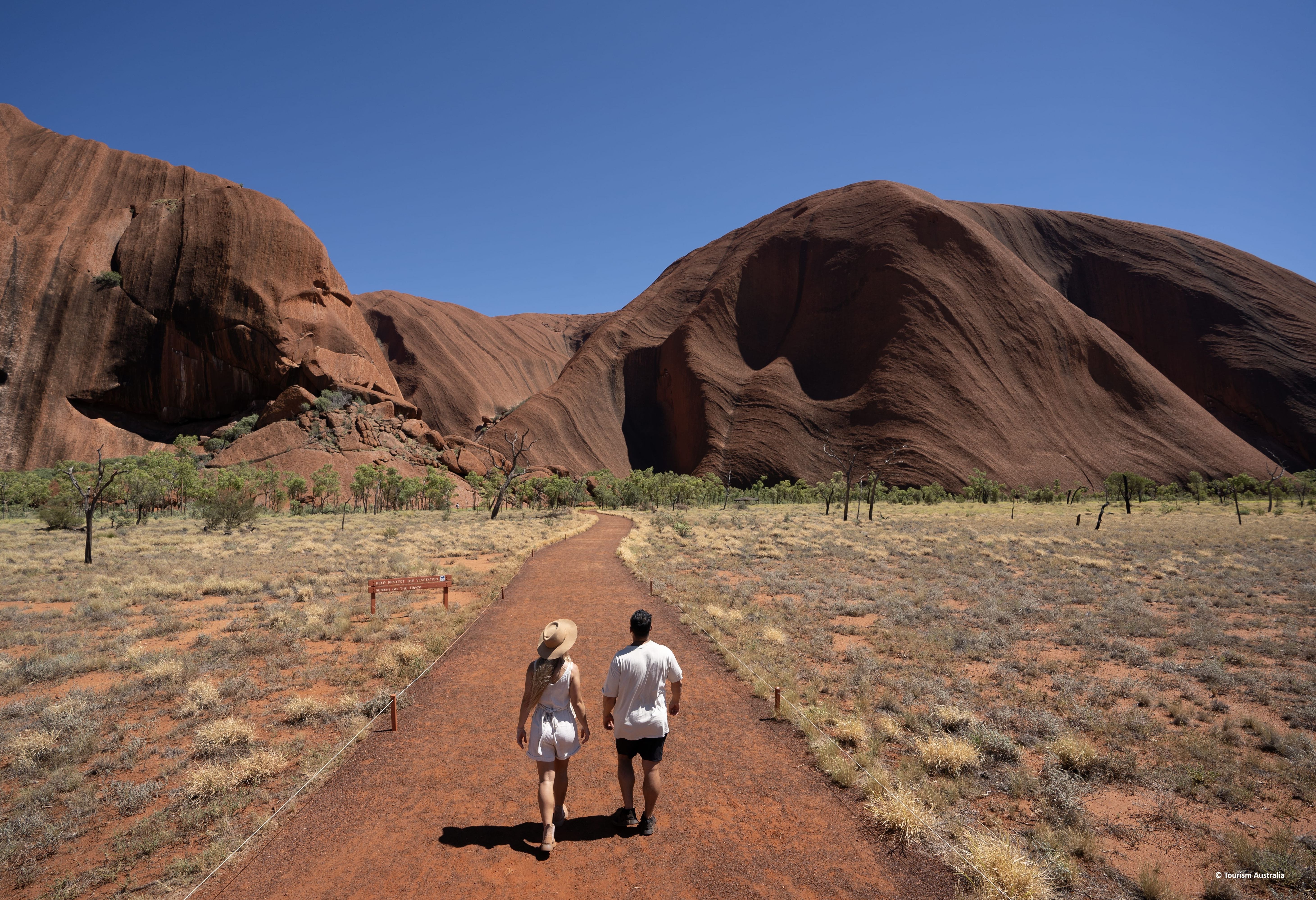 Wandelen rond Uluru Rock