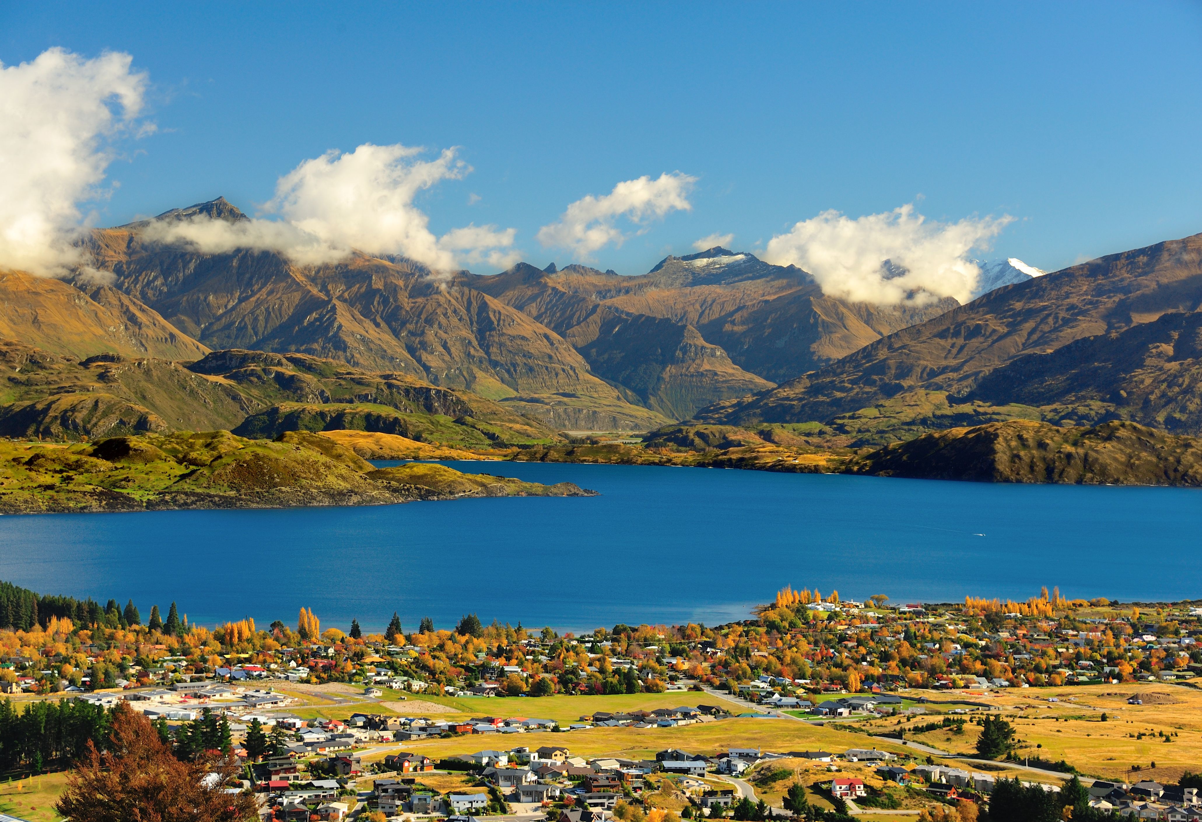 Lake Wanaka met Mount Aspiring