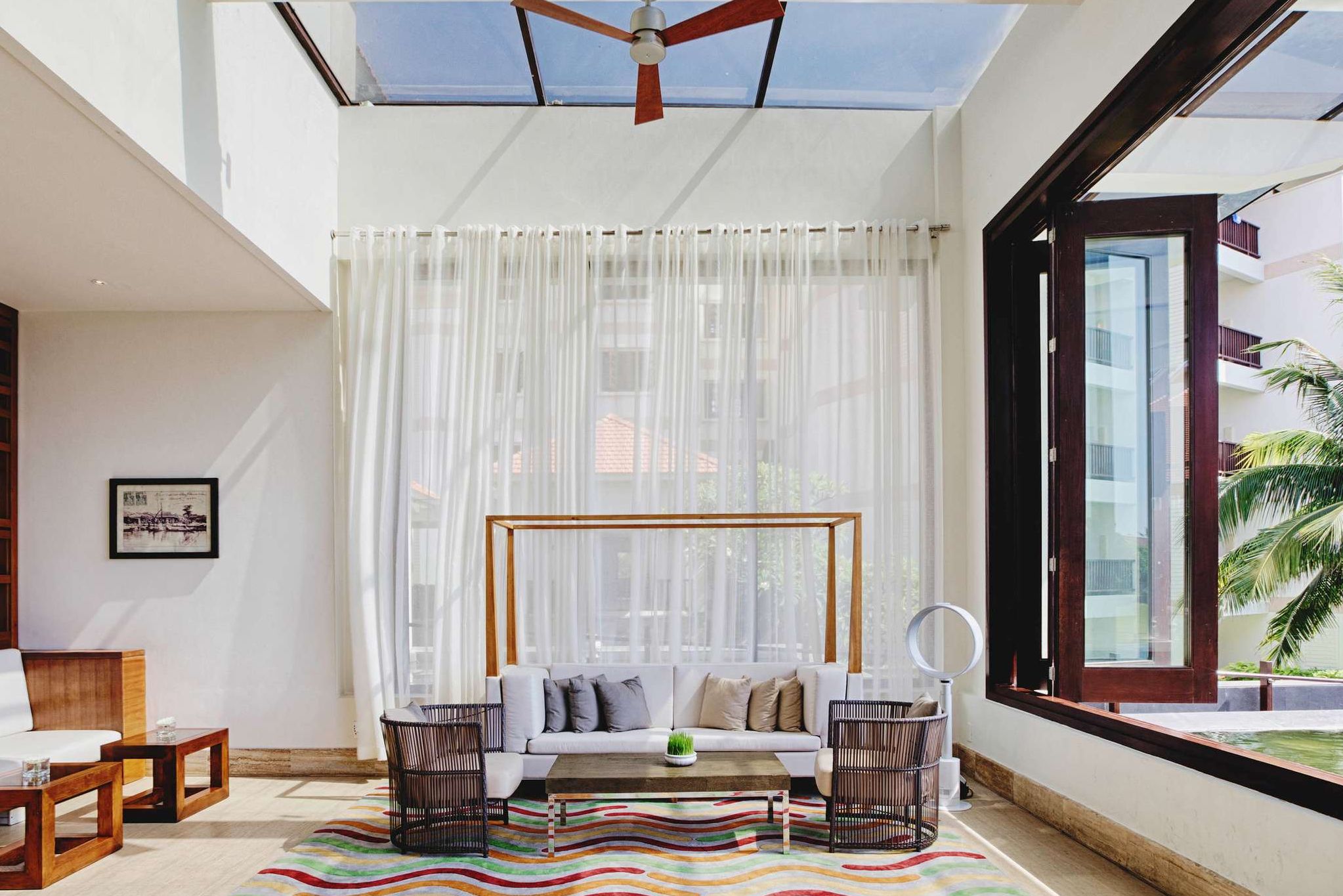 Vietnam Danang Pullman Danang Beach Resort Bar