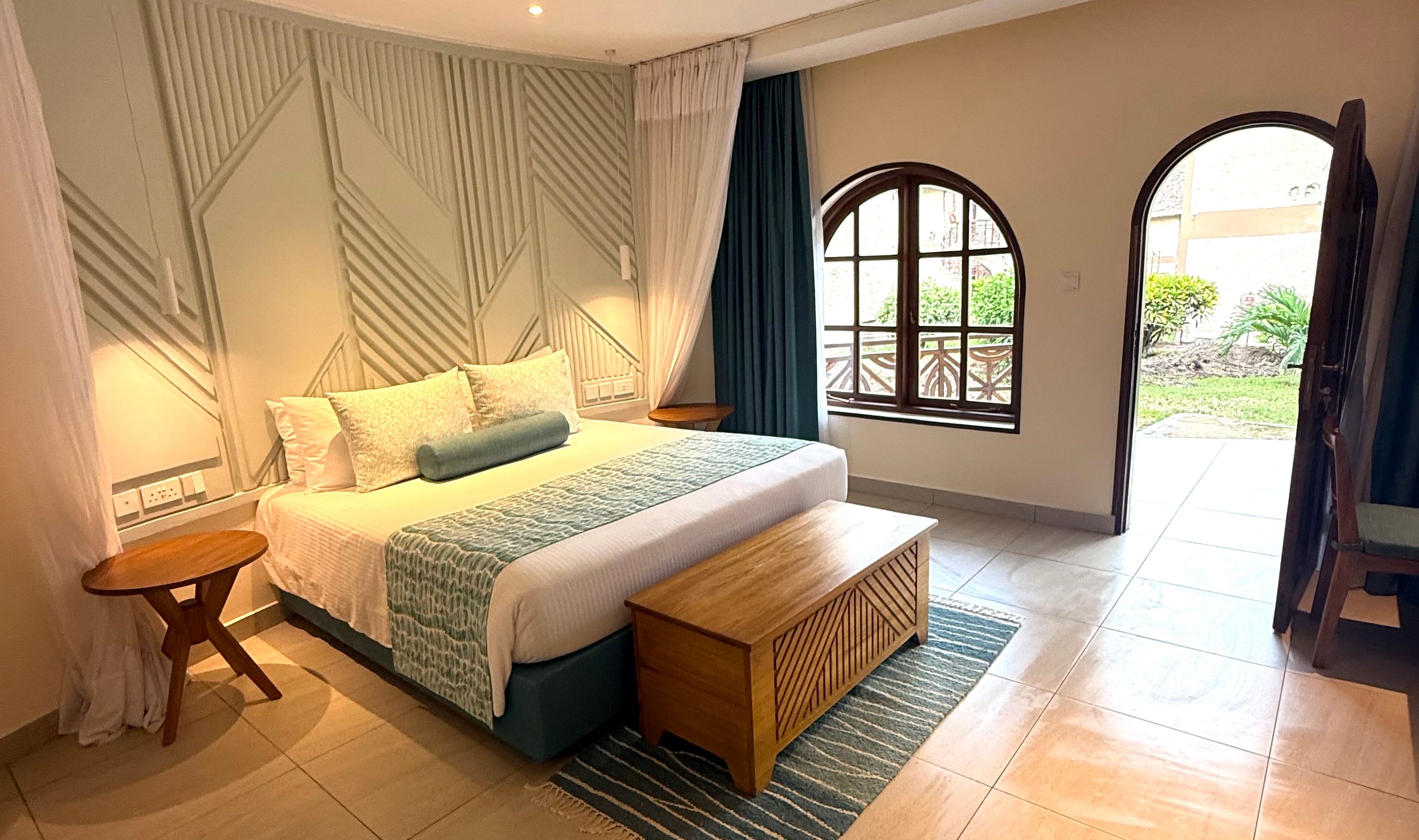 Kenia Diana Beach Neptune Paradise Beach Resort Superior Kamer