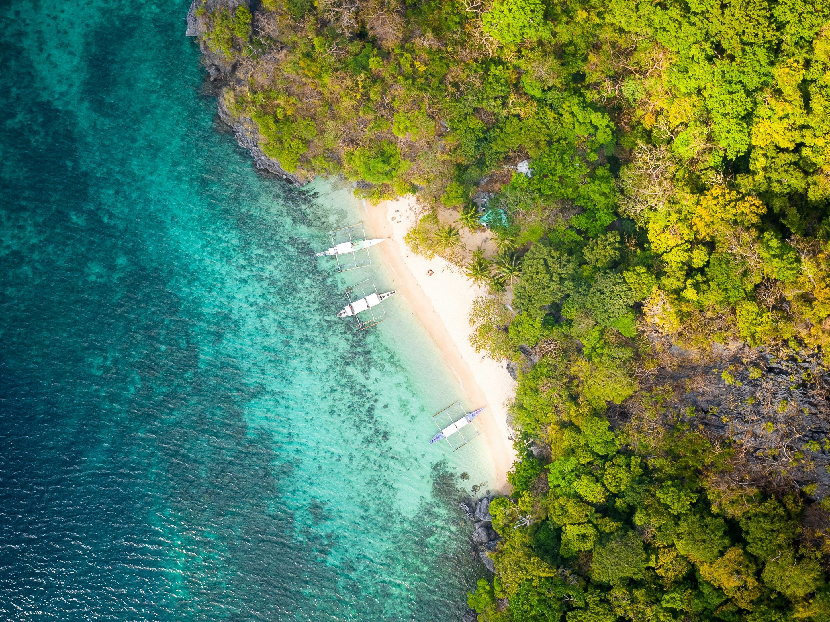 Filipijnen-Palawan-El-Nido-luchtfoto-kustlijn