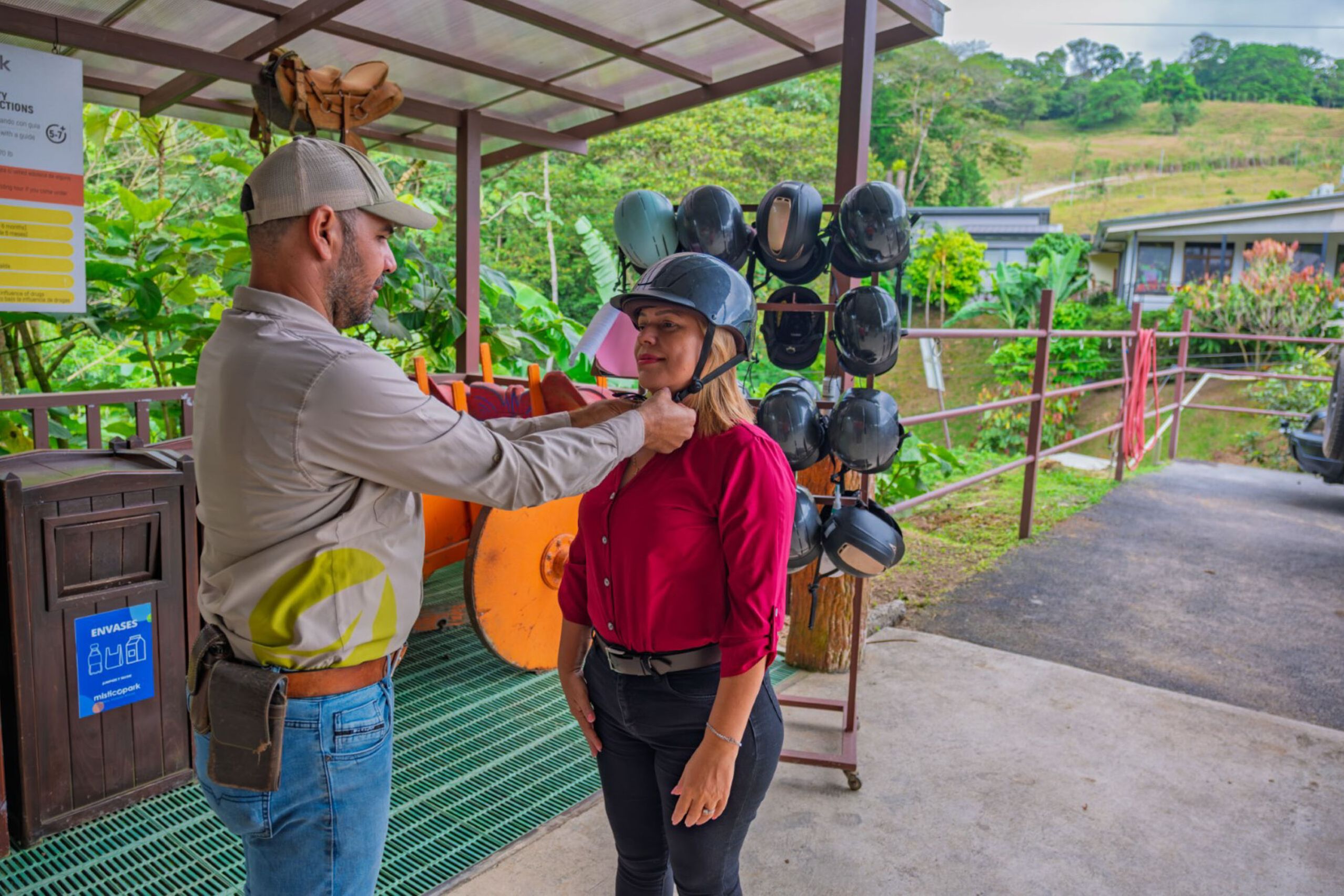Costa Rica La Fortuna Paardrijden Arenal Vulkaan