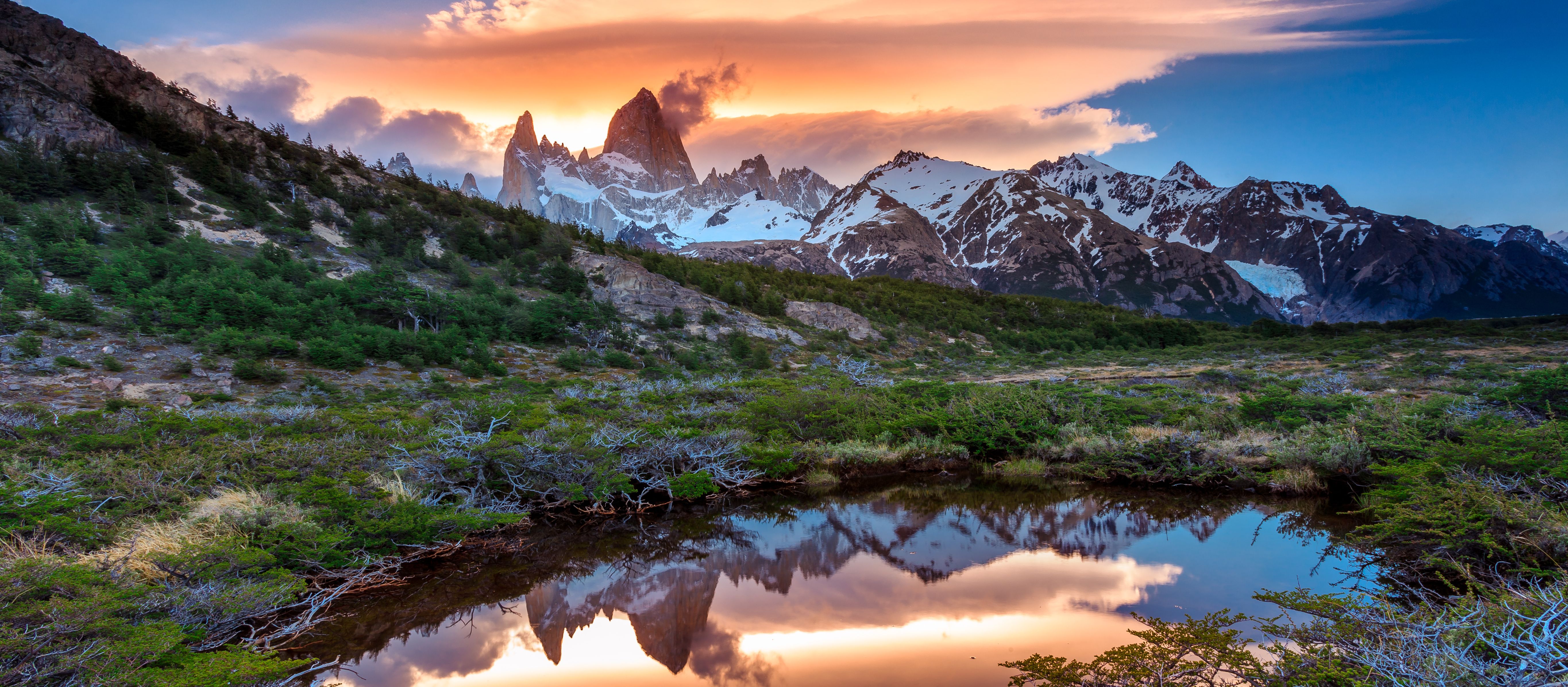 Argentinie-Patagonie-Los-Glaciares-National-Park-Mt-Fitz-Roy-reflectie-in-water
