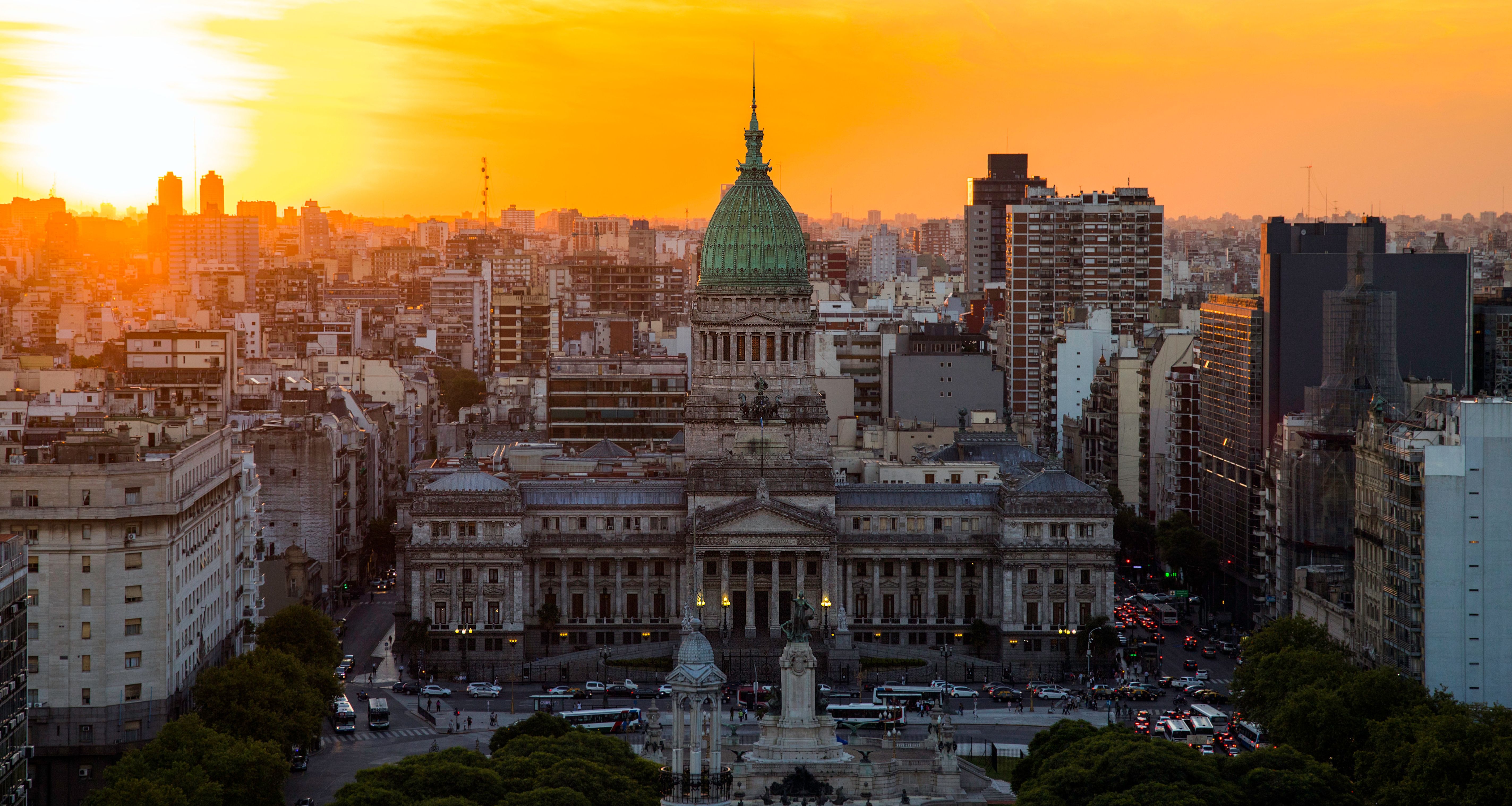 Argentinië-buenos-aires-nationaal-congresgebouw-zonsondergang