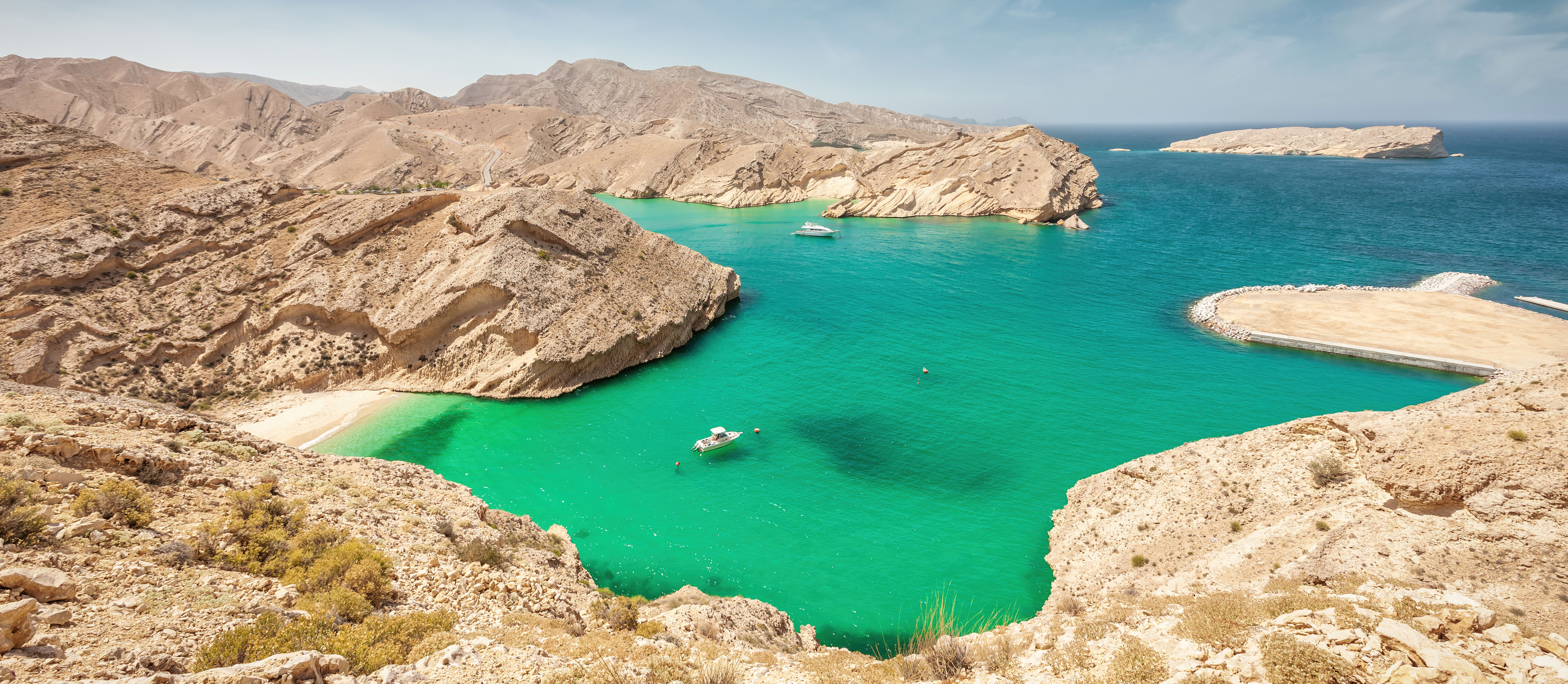 Oman-Algemeen-Kust-Rotsen-Baaien-Stranden-Lagune