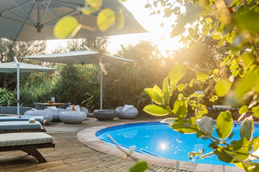 Zuid-Afrika iSimangaliso Wetland Park Thonga Beach Lodge Zwembad
