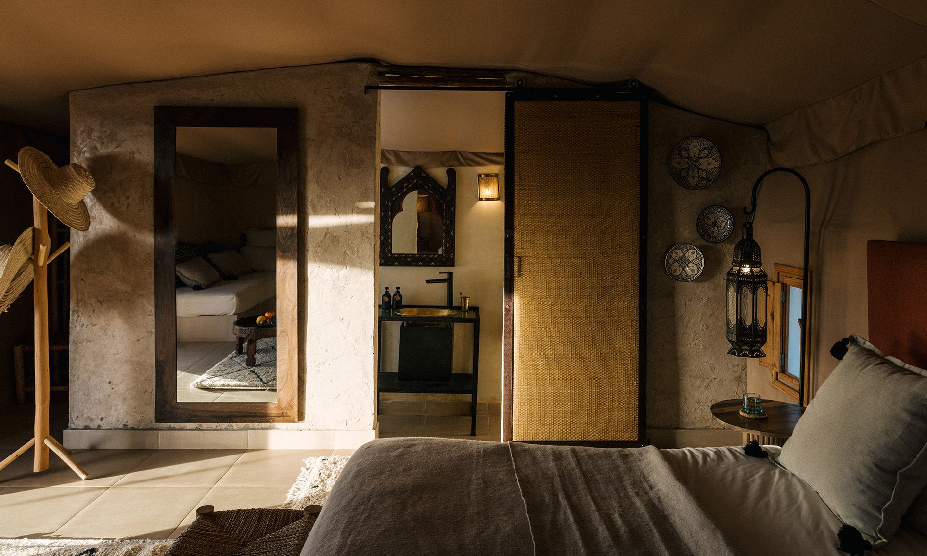 Marokko-Agafay-Woestijn-Caravan-Agafay-Habitas-Dune-Lodge