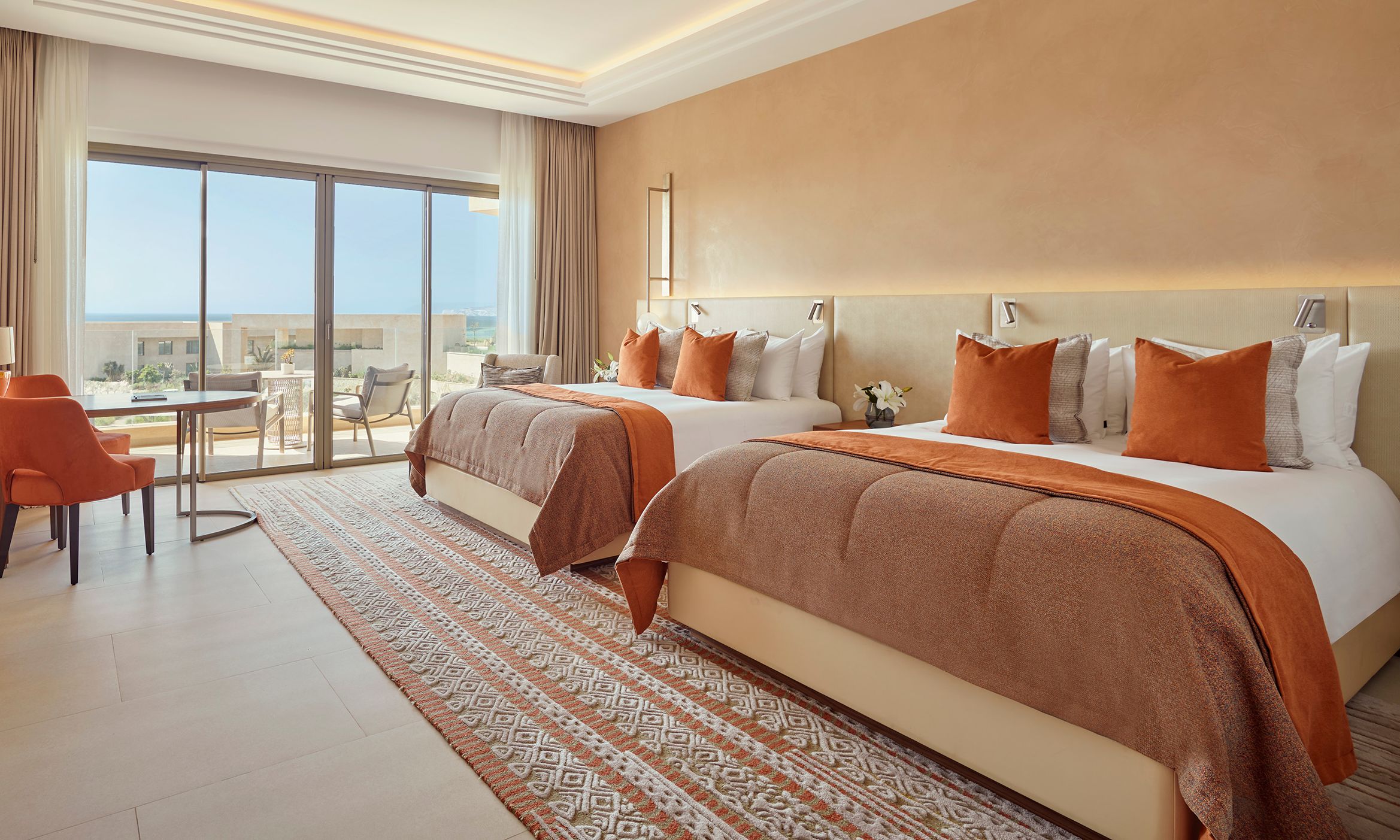 Marokko-Taghazout-Fairmont-Taghazout-Bay-Fairmont-Two-Queen-Beds-Kamer