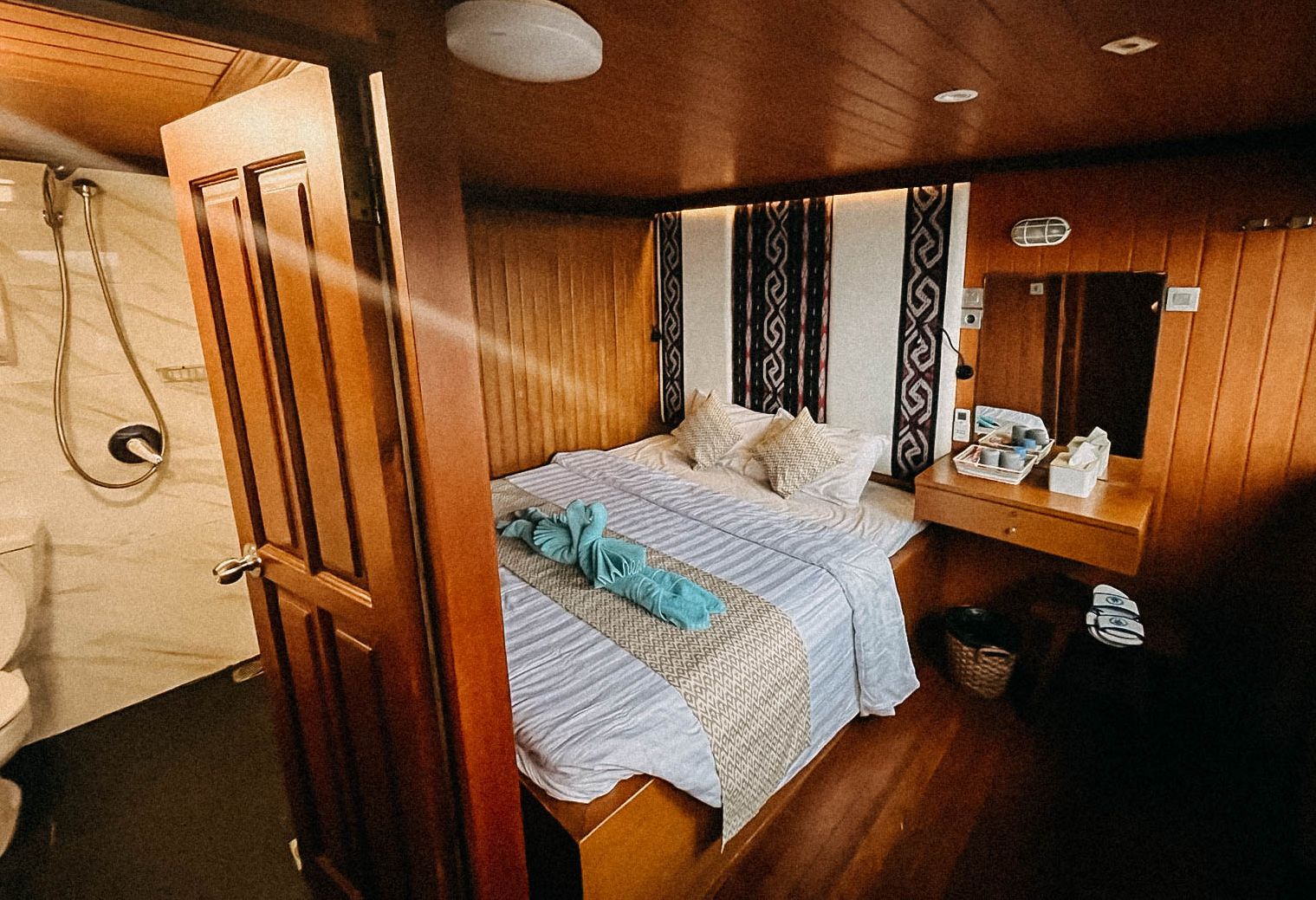 Hut op phinisi tijdens duikcruise Raja Ampat in Indonesie