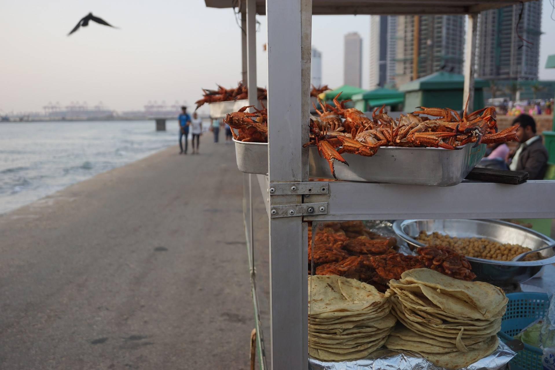 Streetfood op de boulevard in Colombo