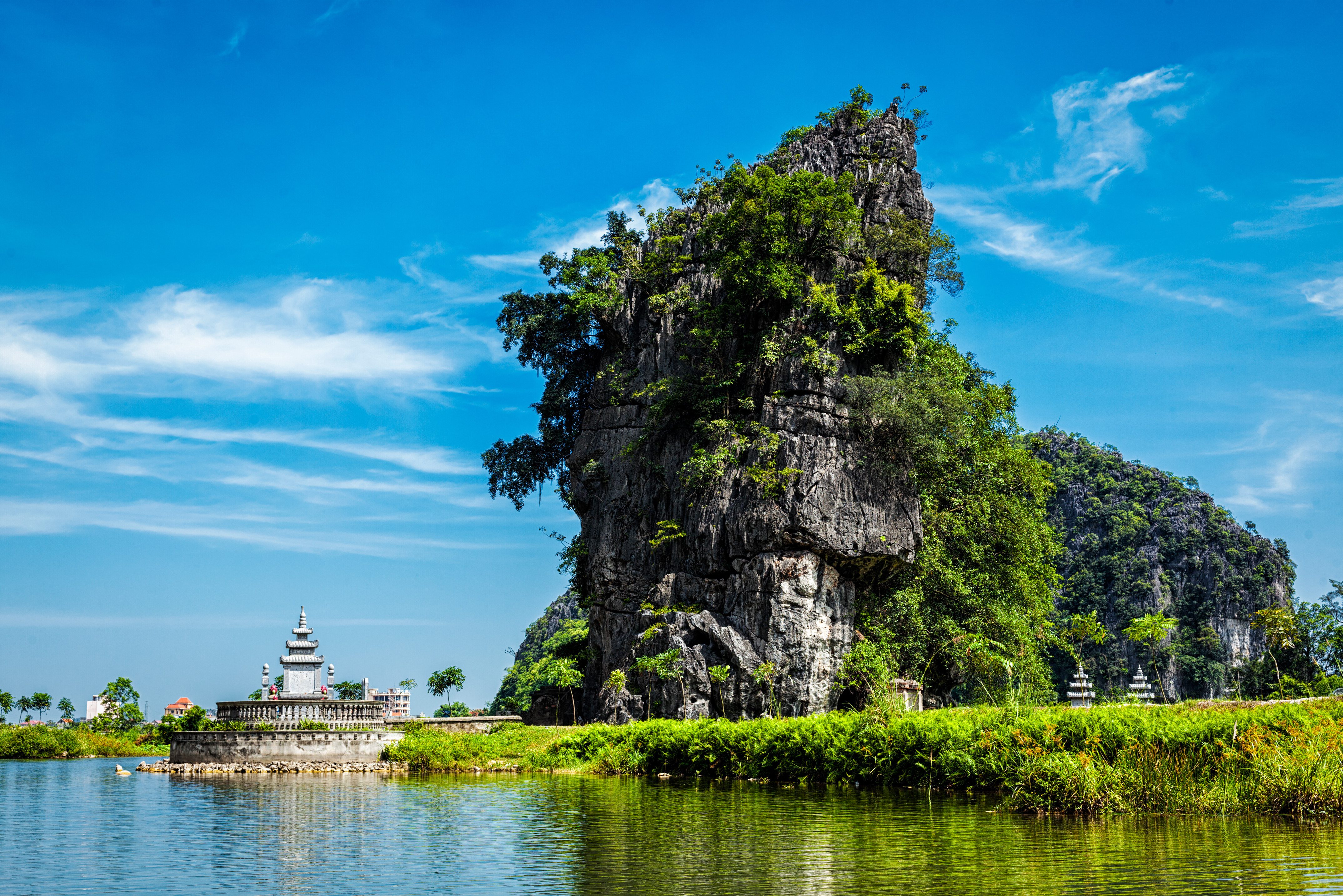 Tam Coc en de Bich Dong Pagoda in de regio Ninh Binh in Vietnam