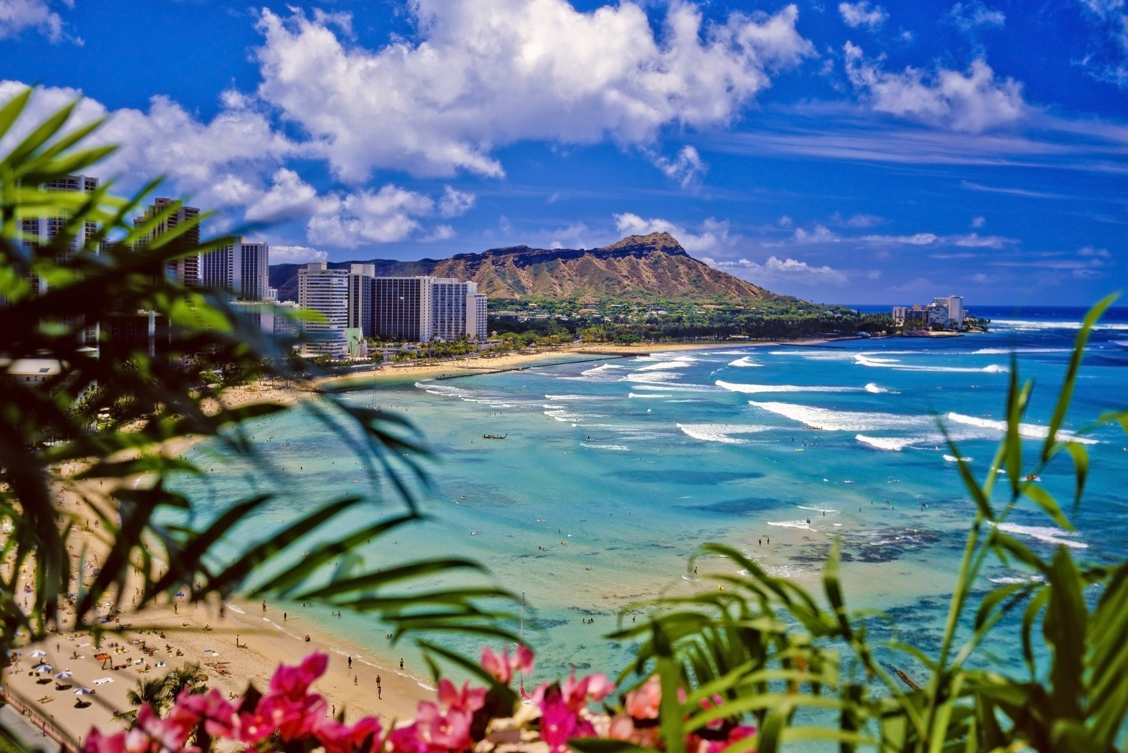 Тур на гавайи. Гавайи Оаху Гонолулу Вайкики. Остров Оаху Гавайские острова. Гонолулу пляж Вайкики. Пляж Вайкики Гавайи.