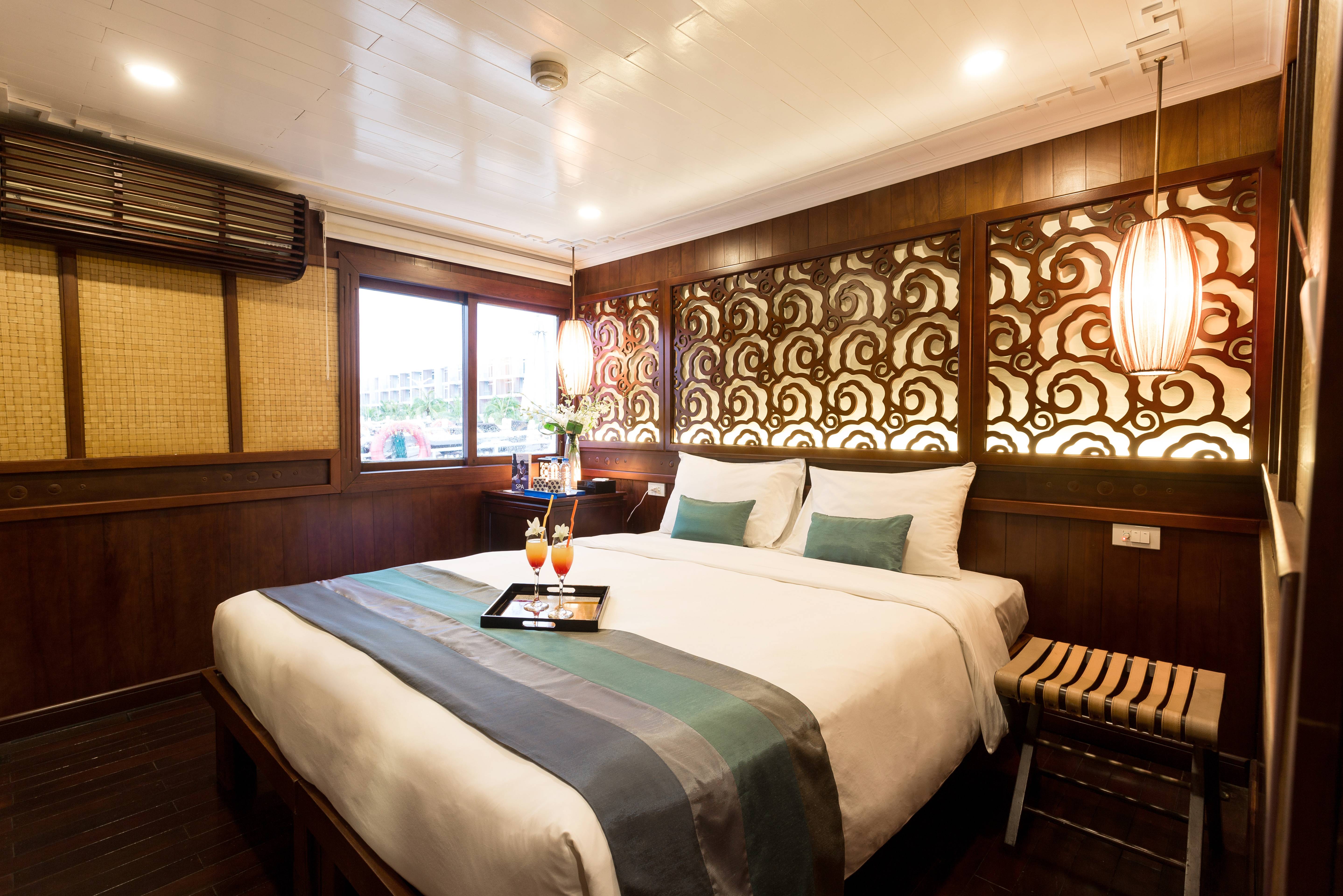 Hut tijdens de Bhaya Classic Cruise in Halong Bay, Vietnam