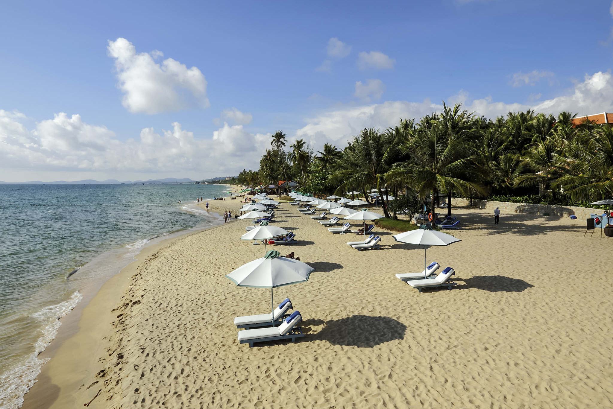 Het strand bij het La Veranda Resort op het eiland Phu Quoc in Vietnam