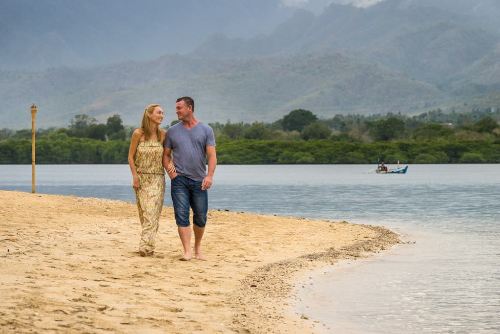 Strandwandeling bij Menjangan Dynasty in Pemuteran Bali