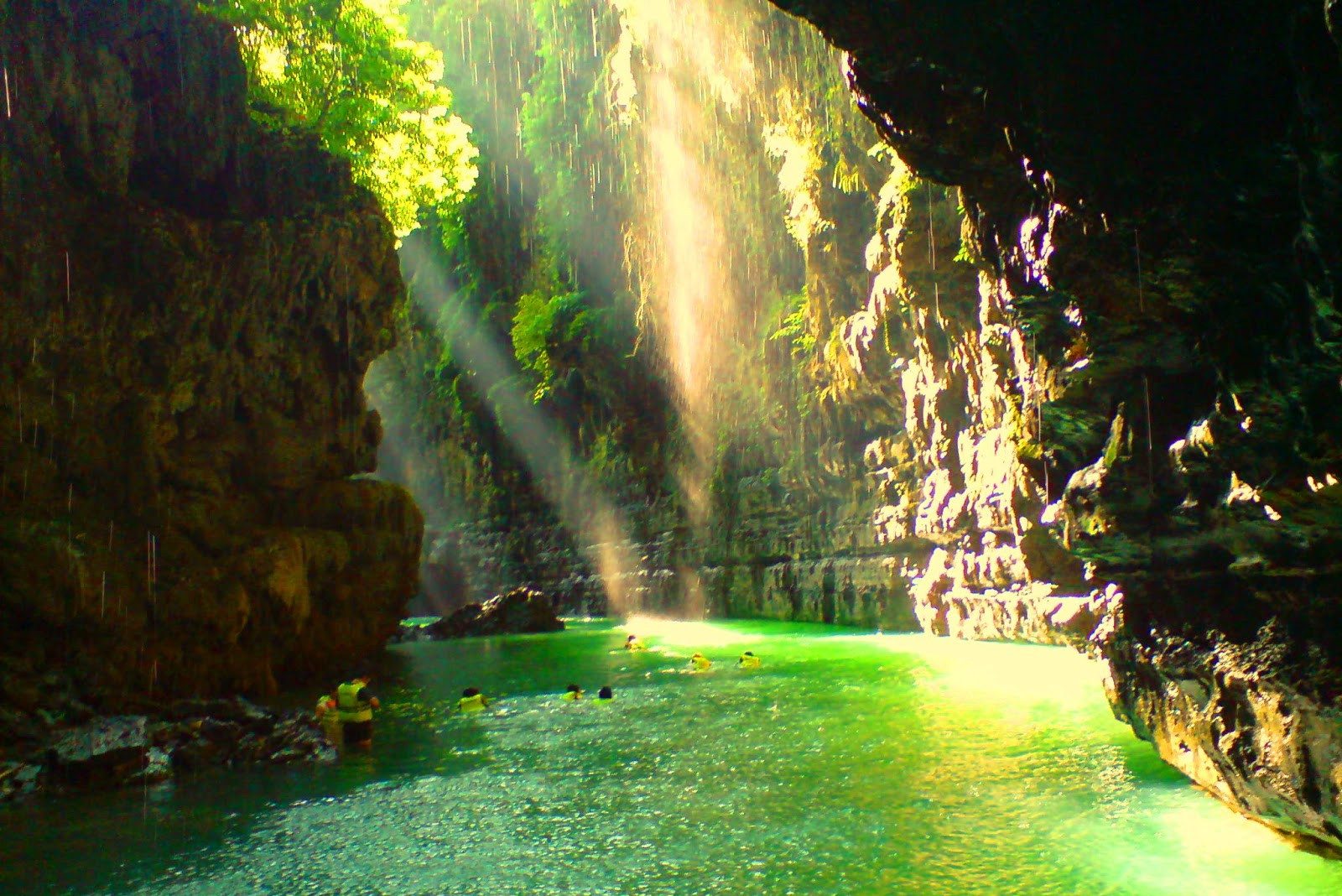 Green Canyon bij Pangandaran op Java