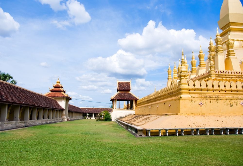 Imposant Laos