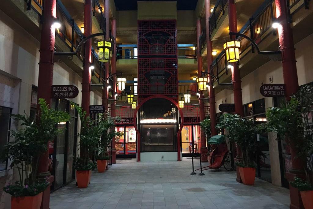 Best Western Plus Dragon Gate Hotel in Los Angeles