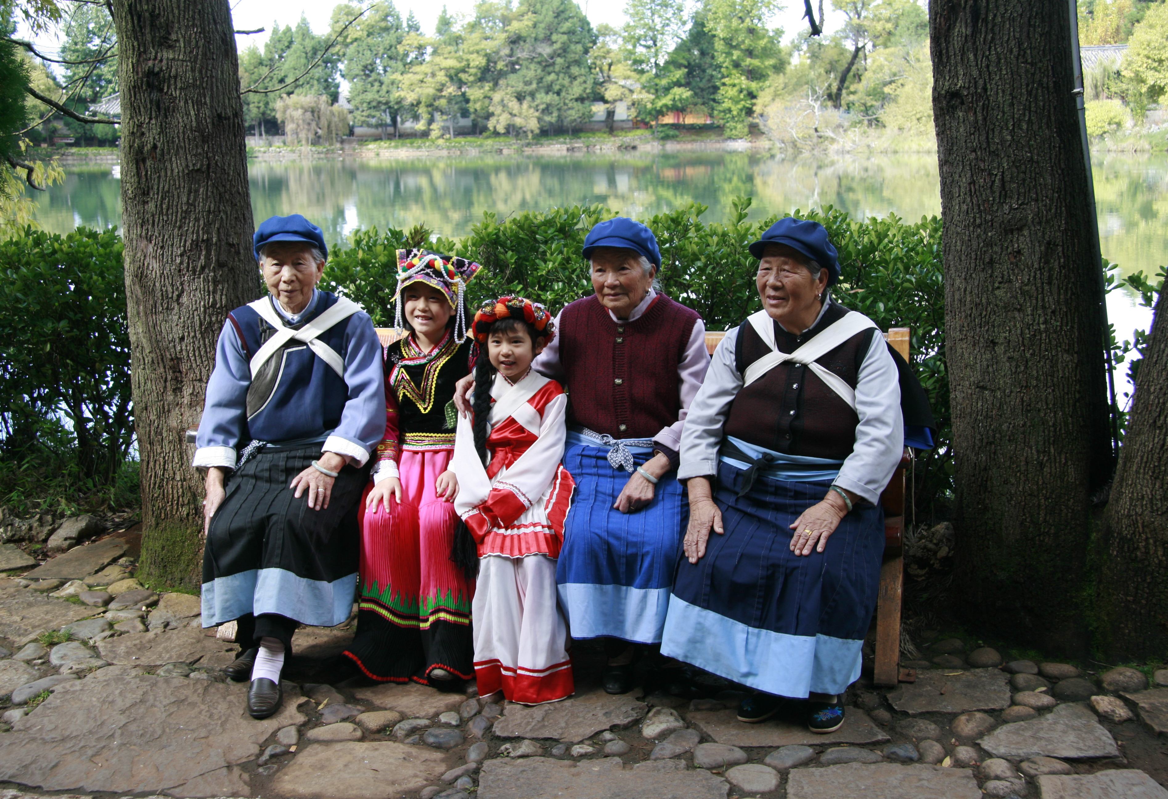 Een Naxi familie in Lijiang in China