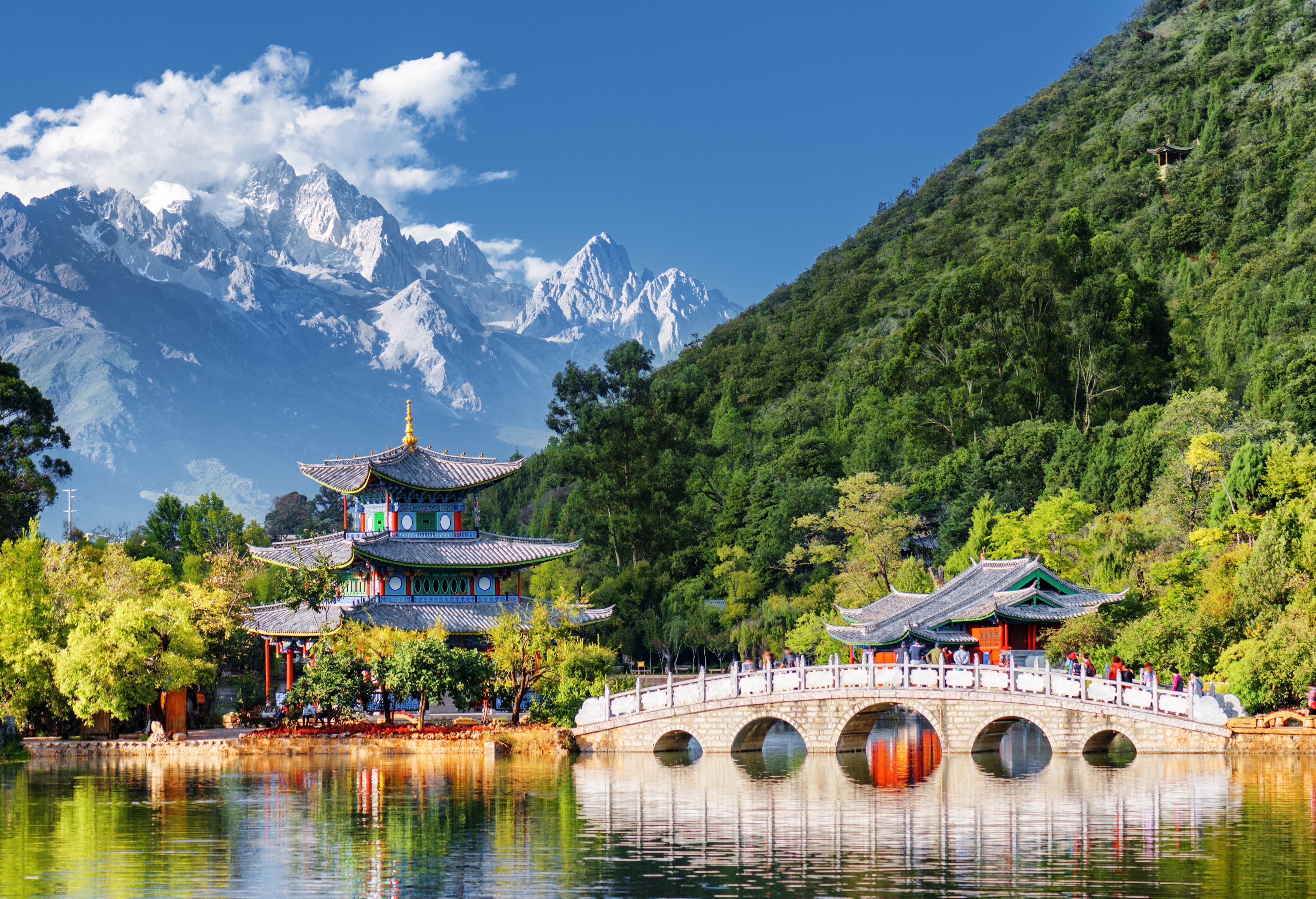 Black Dragon Pool in Lijiang in Yunnan