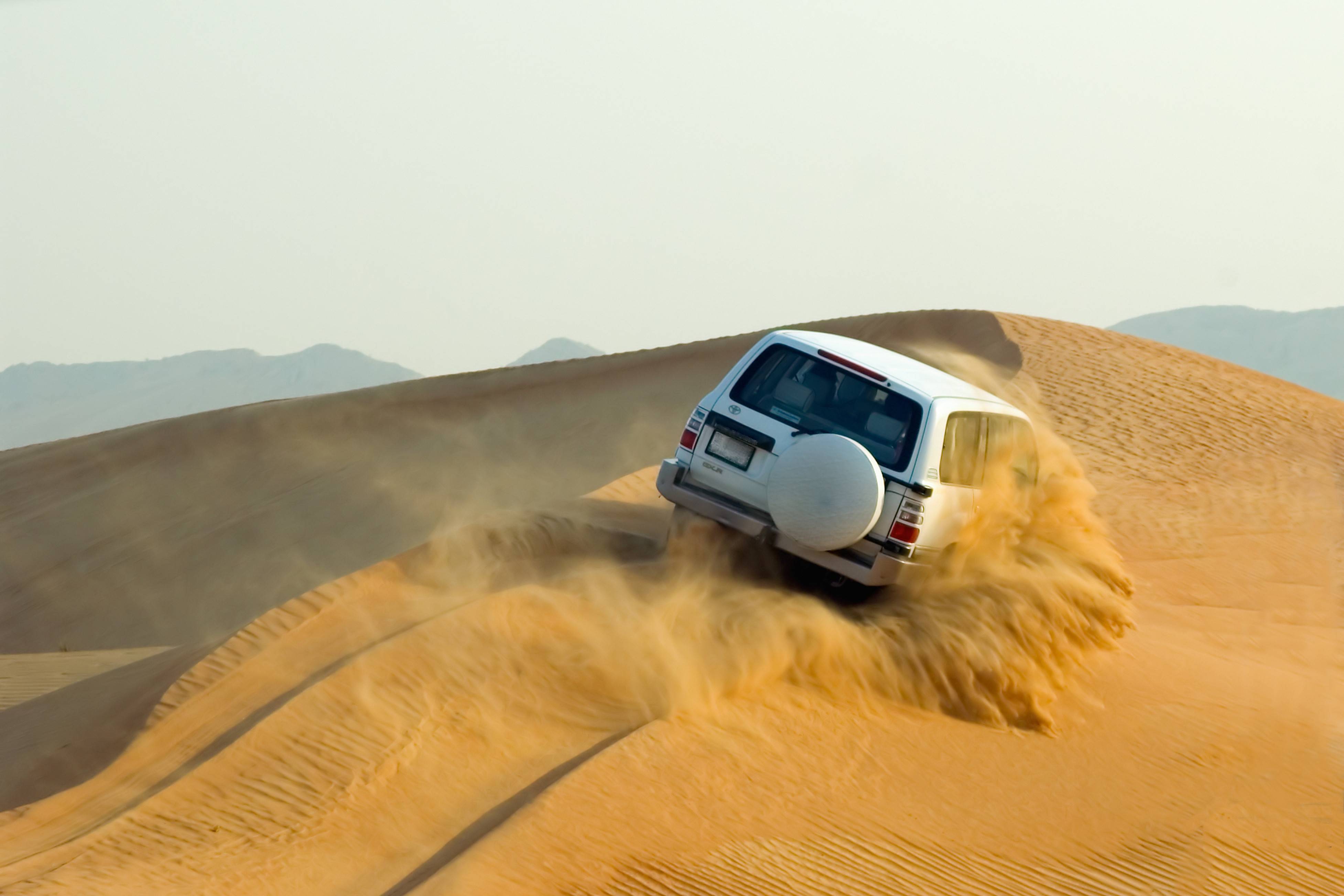 Desert jeepsafari Dubai Abu Dhabi excursie